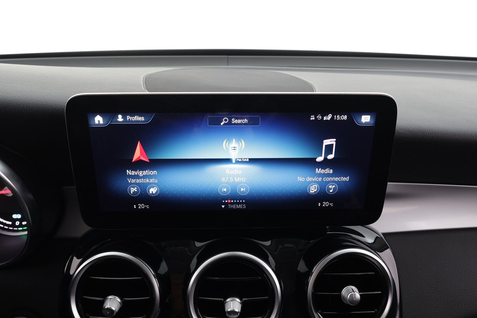 Mercedes-Benz GLC 2021 300 e 4MATIC A Business EQ Power * 1.Om Suomi-auto / Distronic+ / P.kamera / LED / Navi / Sähköluukku / Sporttipenkit * - Kahdet renkaat aluvanteilla - HULLU BLACKWEEK KORKOTARJOUS 2,49%