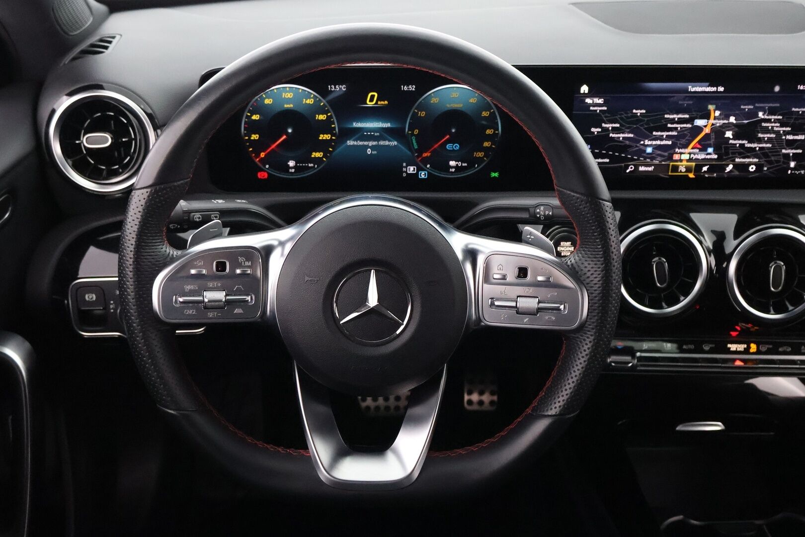 Mercedes-Benz A 2020 250 e A Business AMG Edition EQ Power - Distronic Pro / Widescreen / Multibeam / Peruutuskamera / Nahka-Alcantara / Navi / Sporttipenkit / Juuri saapunut! 