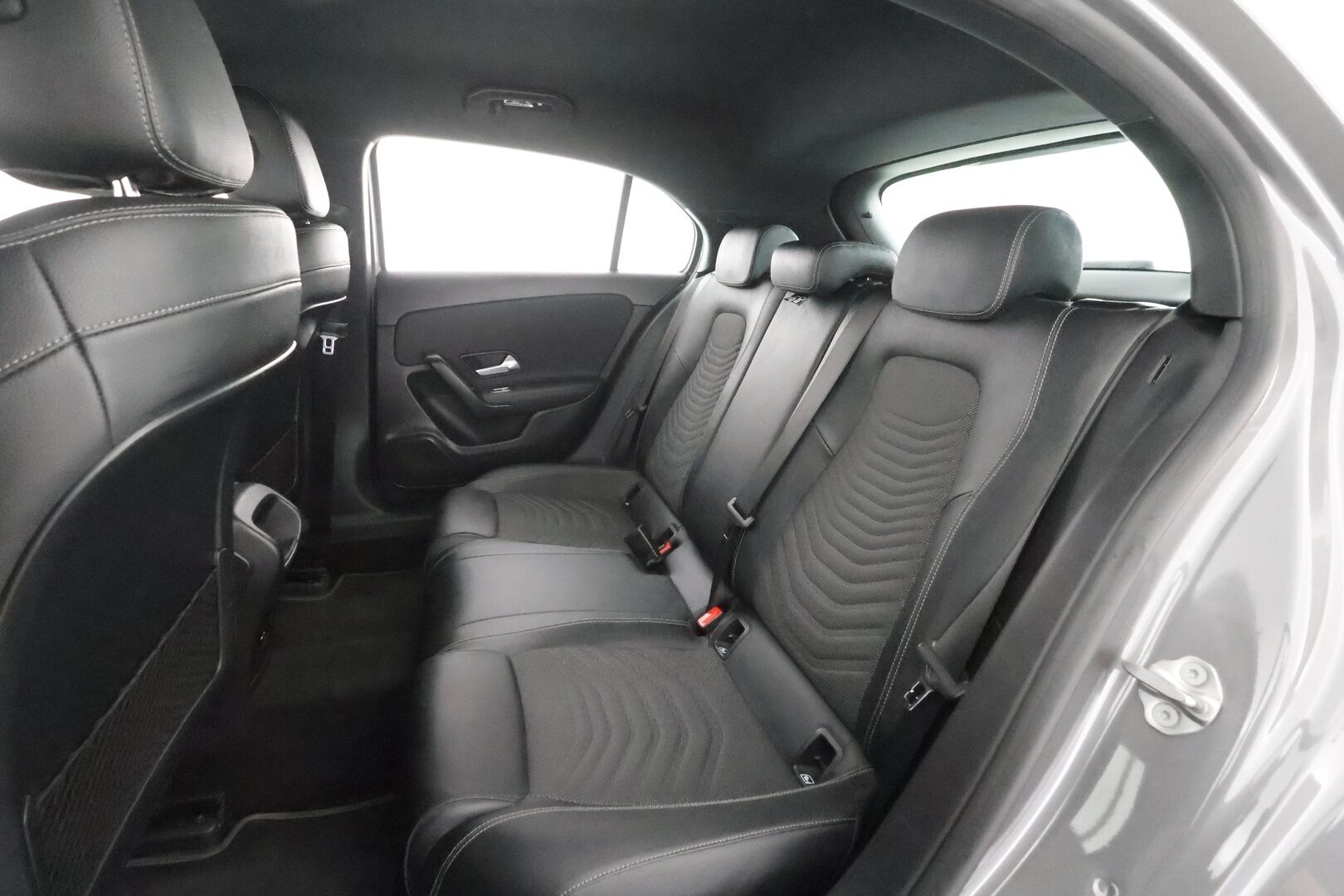 Mercedes-Benz A 2021 180 A Business Style - | Distronic | LED | P.kamera | Sporttipenkit | Lohkolämmitin | Puolinahat | Navi |