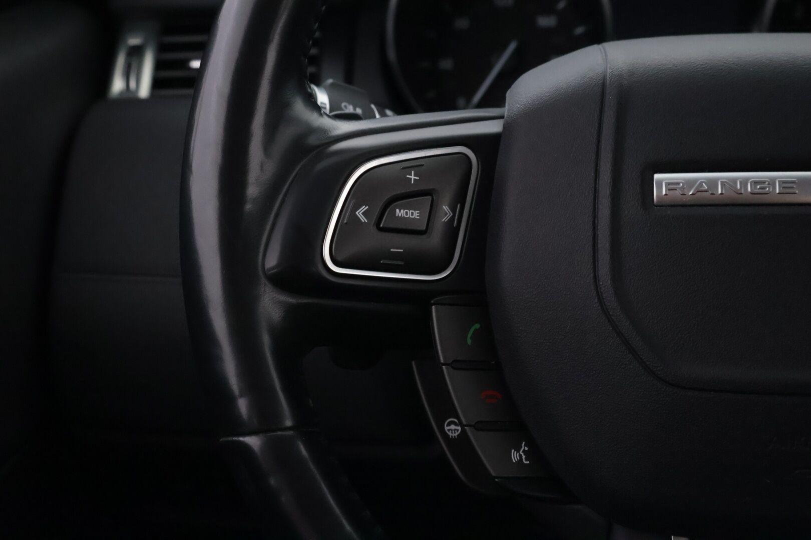 Land Rover Range Rover Evoque 2017 2,0 TD4 150 Aut Dynamic Business - MYYDÄÄN HUUTOKAUPAT.COM! - MYYDÄÄN HUUTOKAUPAT.COM!