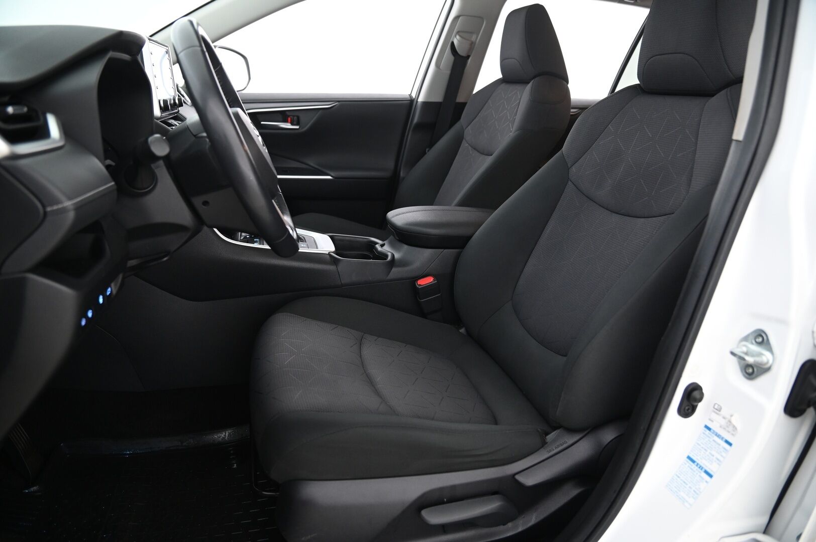 Toyota RAV4 2019 2,5 Hybrid AWD-i Active *ACC / Koukku / Kamera / LED* -  2x alut ja hyvät renkaat / 03/2026 akusto tarkastettu ja huollettu Merkkiliikkeessä / Tuulilasi juuri vaihdettu