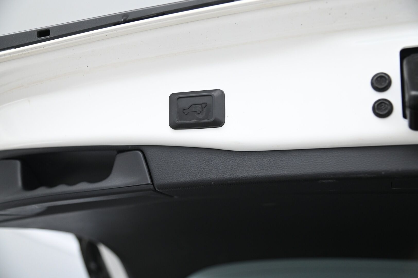 Toyota RAV4 2019 2,5 Hybrid AWD-i Active *ACC / Koukku / Kamera / LED* -  2x alut ja hyvät renkaat / 03/2026 akusto tarkastettu ja huollettu Merkkiliikkeessä / Tuulilasi juuri vaihdettu