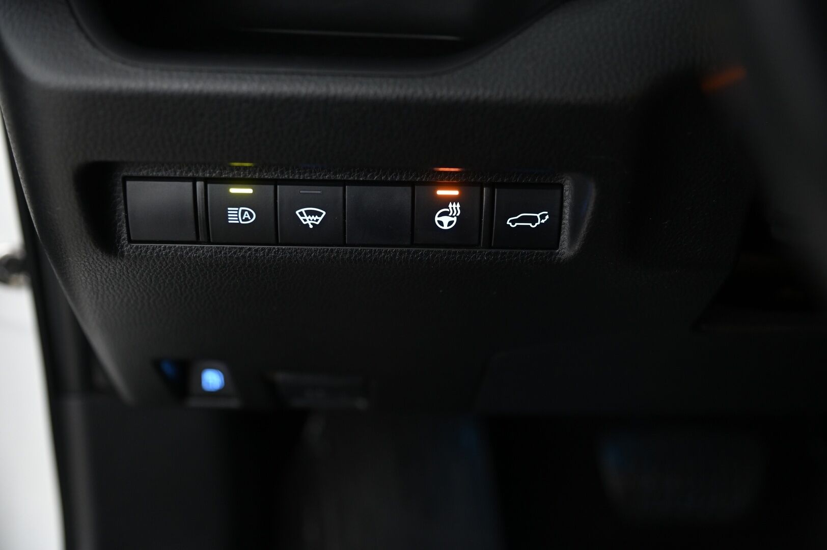 Toyota RAV4 2019 2,5 Hybrid AWD-i Active *ACC / Koukku / Kamera / LED* -  2x alut ja hyvät renkaat / 03/2026 akusto tarkastettu ja huollettu Merkkiliikkeessä / Tuulilasi juuri vaihdettu