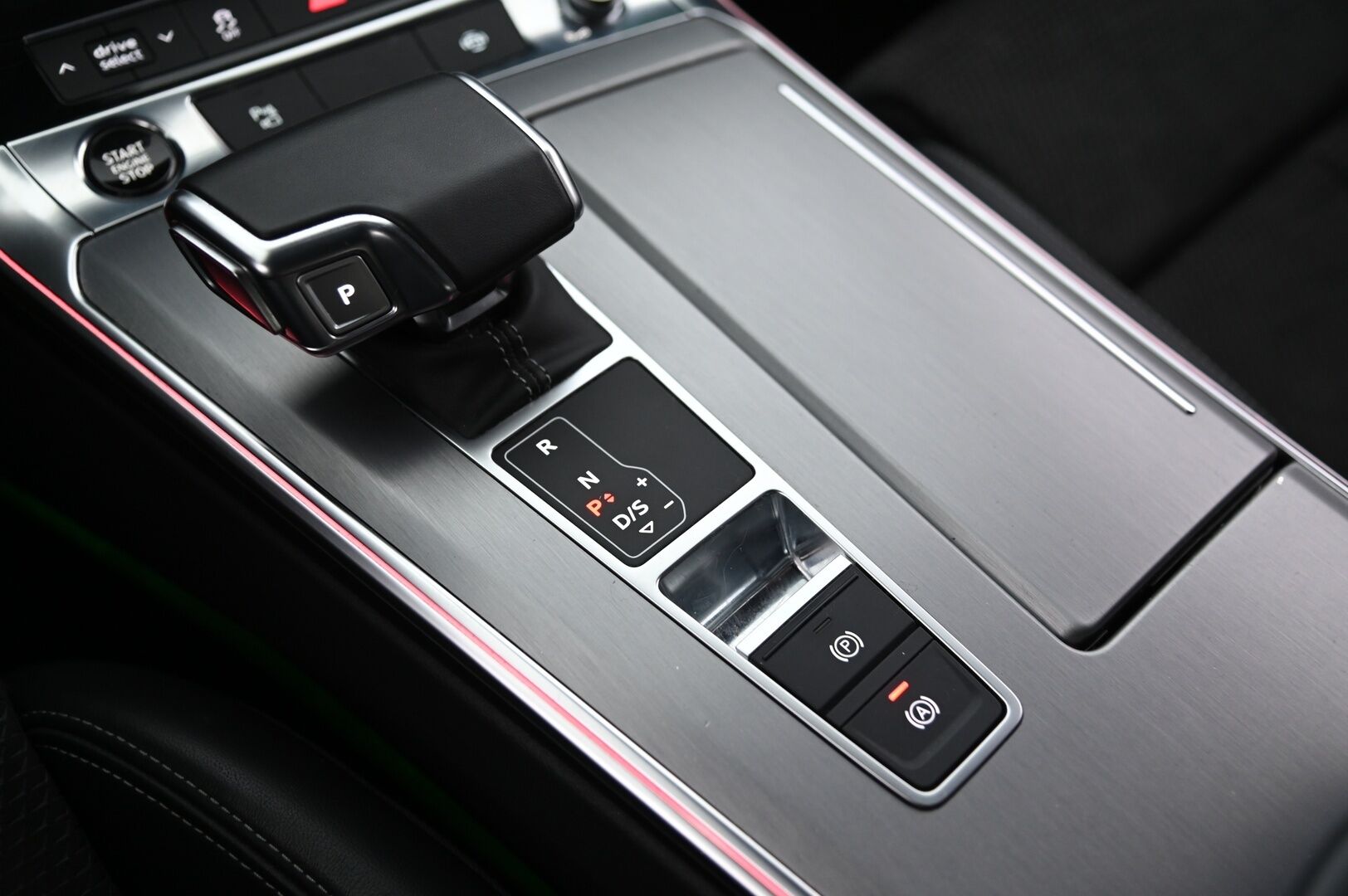 Audi A7 2021 14.1 kwh Business Sport 50 TFSI e quattro S-Line  *Suomi-Auto / S-Line / ACC / Bang & Olufsen / Digimittaristo / Audi Pre Sense* - *Juuri saapunut! / Matrix-LED / Navi / Ambient Light / P-Kamera / Tutkat / Kessy / Audi Smartphone Interface / Urheiluistuimet / 2X Renkaat*