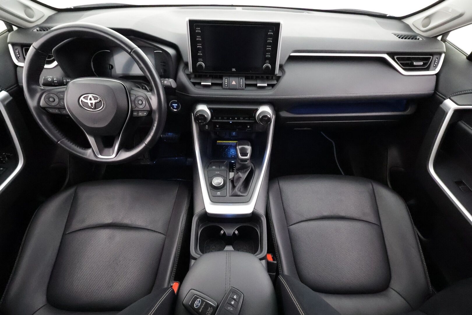 Toyota RAV4 2021 2,5 Hybrid AWD-i Premium - | ACC | JBL | 360° | Ilmastoidut nahat | Muistipenkki | Navi | LTA | BSM | P.kamera | Keyless | Lämm. ratti | Apple & Android | 2x renkaat aluin |