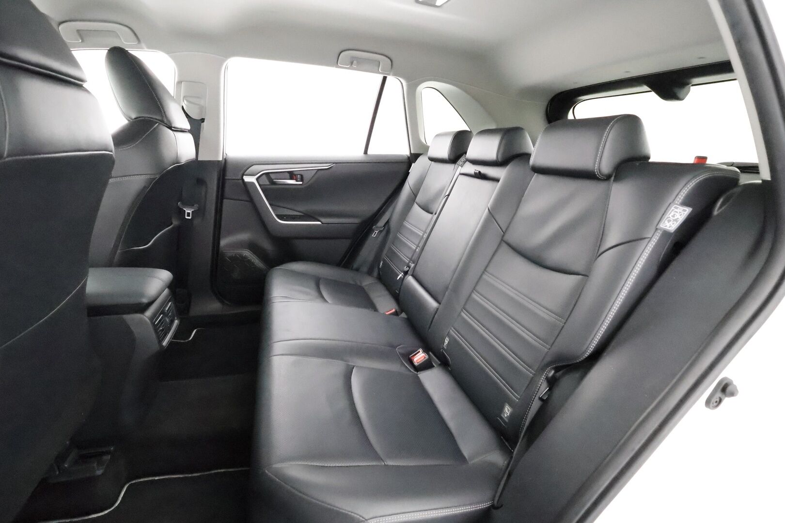 Toyota RAV4 2021 2,5 Hybrid AWD-i Premium - | ACC | JBL | 360° | Ilmastoidut nahat | Muistipenkki | Navi | LTA | BSM | P.kamera | Keyless | Lämm. ratti | Apple & Android | 2x renkaat aluin |