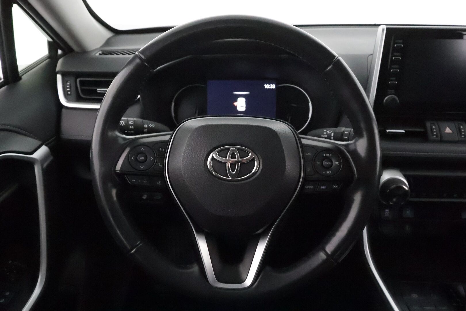 Toyota RAV4 2020 2,0 VVT-iE AWD Business Multidrive S **Adapt.vakkari / Webasto / Navi / Koukku / LED / KeylessGo / P.kamera** - 3,99 % KORKOTARJOUS TÄHÄN AUTOON 31.8. ASTI! - Suomi-auto / Kahdet renkaat aluvanteilla / Merkkihuollettu / Ratin lämmitin / Tuulilasin lämmitin
