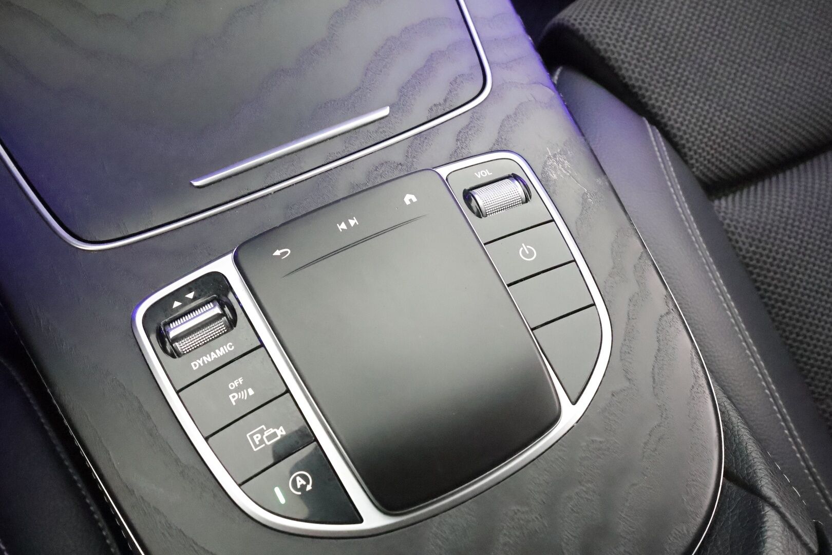 Mercedes-Benz E 2021 220 d A Business Avantgarde - | Webasto | LED | P.kamera | Widescreen | Navi | Katveavustin | Sportpenkit | Suomi-auto | Kahdet renkaat aluvanteilla |