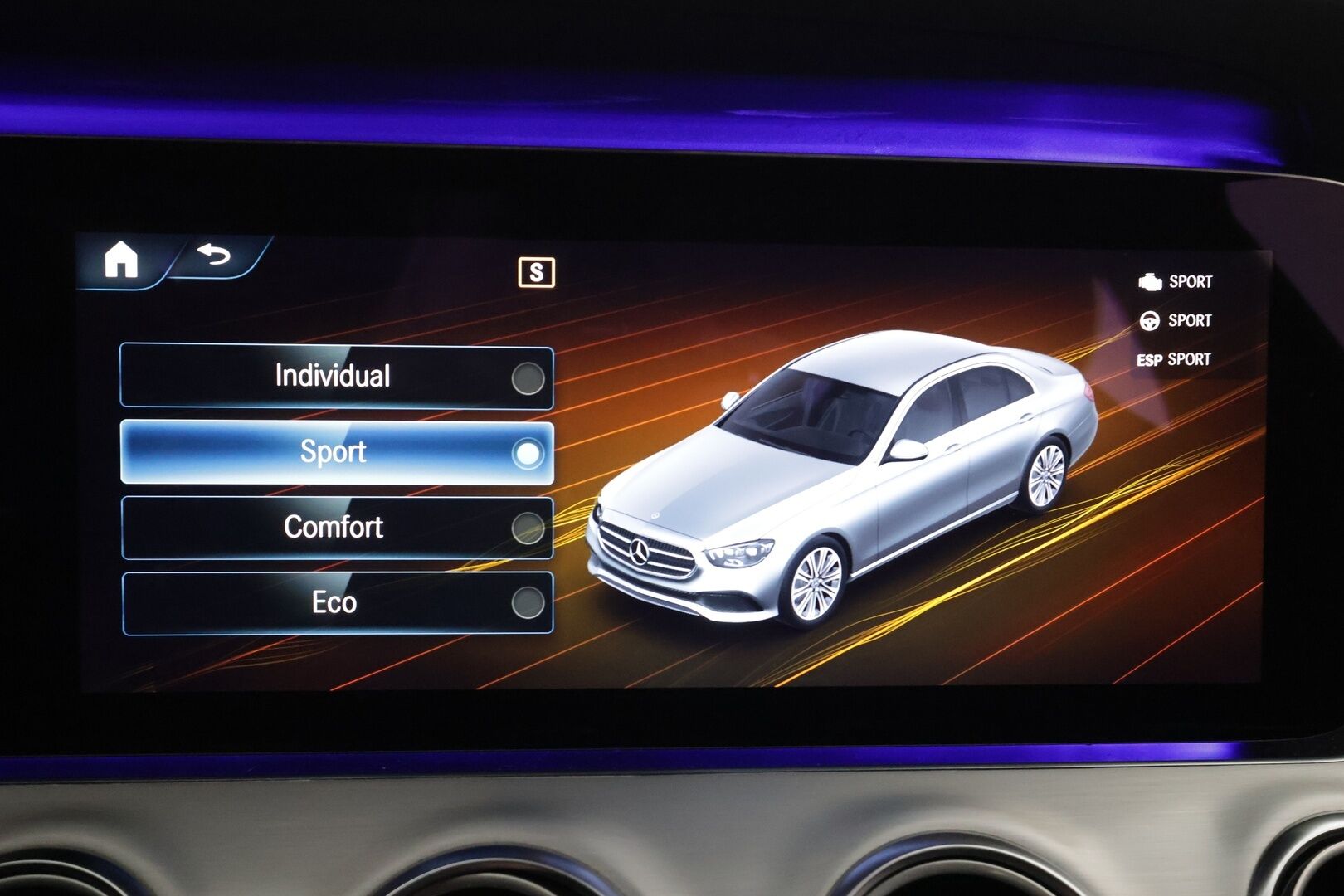 Mercedes-Benz E 2021 220 d A Business Avantgarde - | Webasto | LED | P.kamera | Widescreen | Navi | Katveavustin | Sportpenkit | Suomi-auto | Kahdet renkaat aluvanteilla |