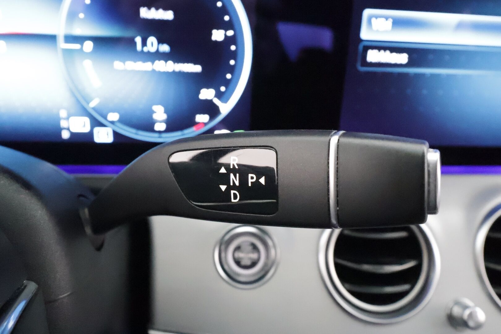 Mercedes-Benz E 2021 220 d A Business Avantgarde - | Webasto | LED | P.kamera | Widescreen | Navi | Katveavustin | Sportpenkit | Suomi-auto | Kahdet renkaat aluvanteilla |