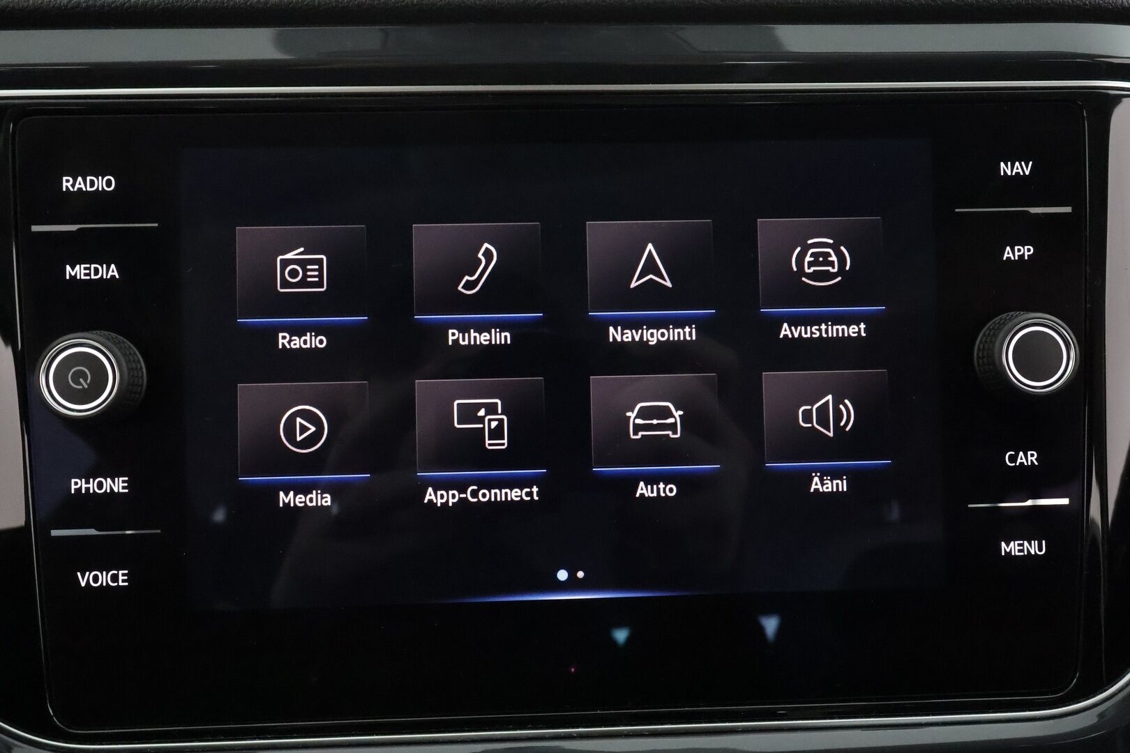 Volkswagen T-Roc 2021 Sport 1,5 TSI EVO 110 kW DSG  * ACC / P.kamera / LED / Webasto / KeylessGo / Sähköluukku / Digimittaristo * - 1.Om Suomi-auto / Kahdet renkaat aluvanteilla