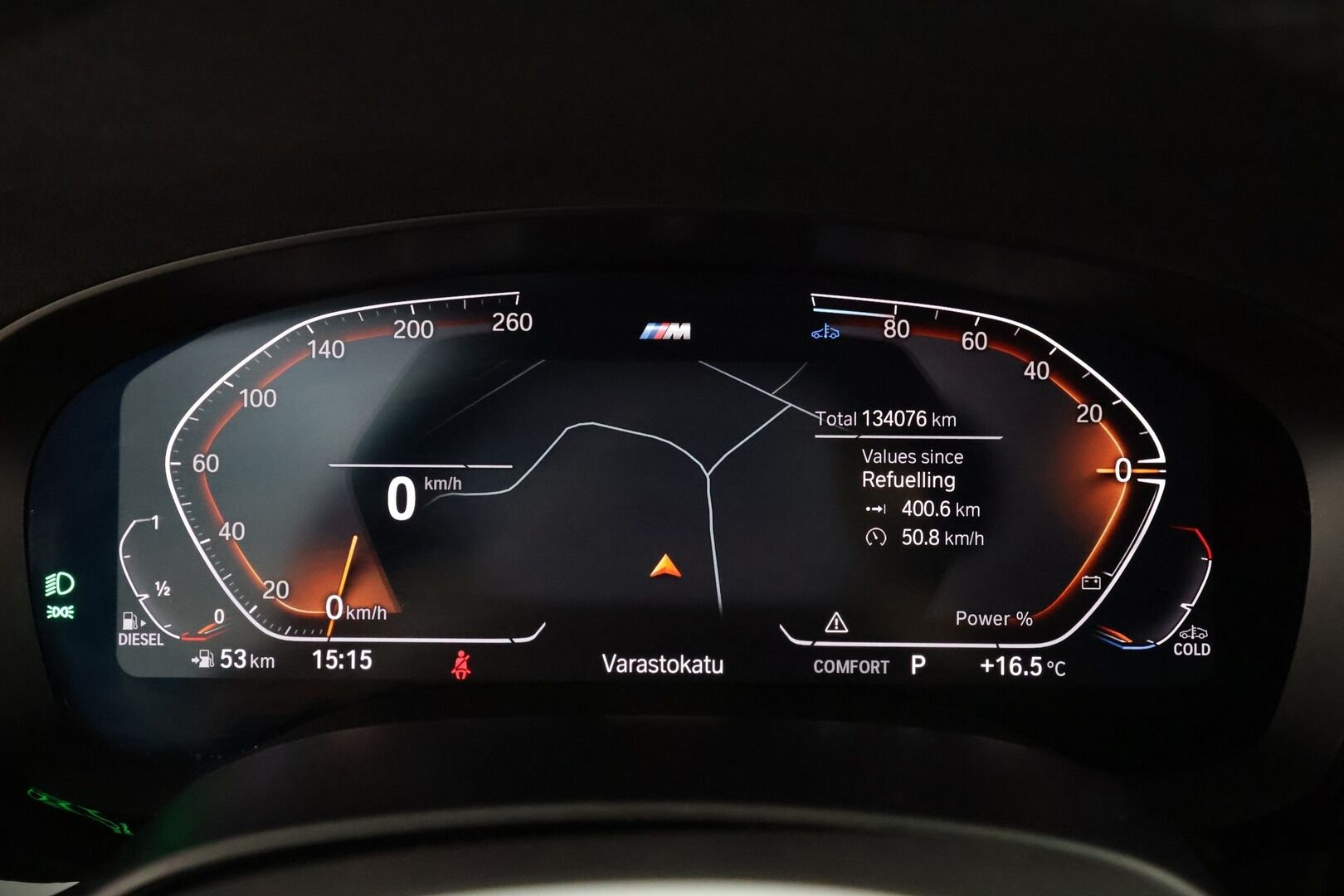 BMW 520 2021 G31 M-Sport A xDrive - 3,99 % KORKOTARJOUS TÄHÄN AUTOON 31.8. ASTI! - Suomi-auto / Webasto / Harman&Kardon / 360° Kamera / Sporttipenkit