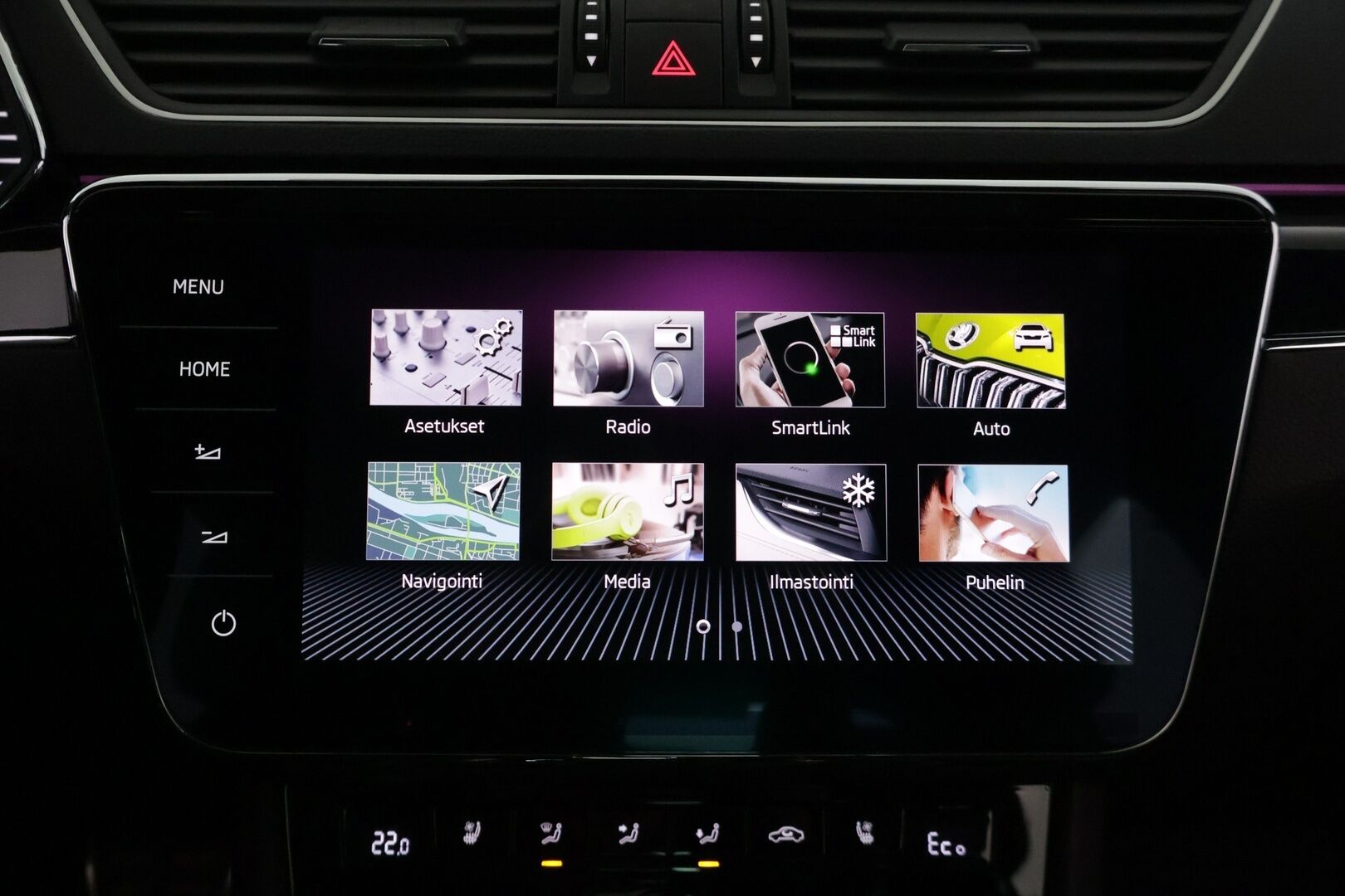 Skoda Superb 2021 1,4 TSI PHEV L&K iV DSG Autom. *Crystal LED / Canton / Ilmastoidut Muistinahat / ACC / Läm. tuulilasi+ratti / lasikatto* - SOH 94,5% / Suomi-auto / 2x renkaat - HULLUT JOULUT KORKOTARJOUS 2,49% 