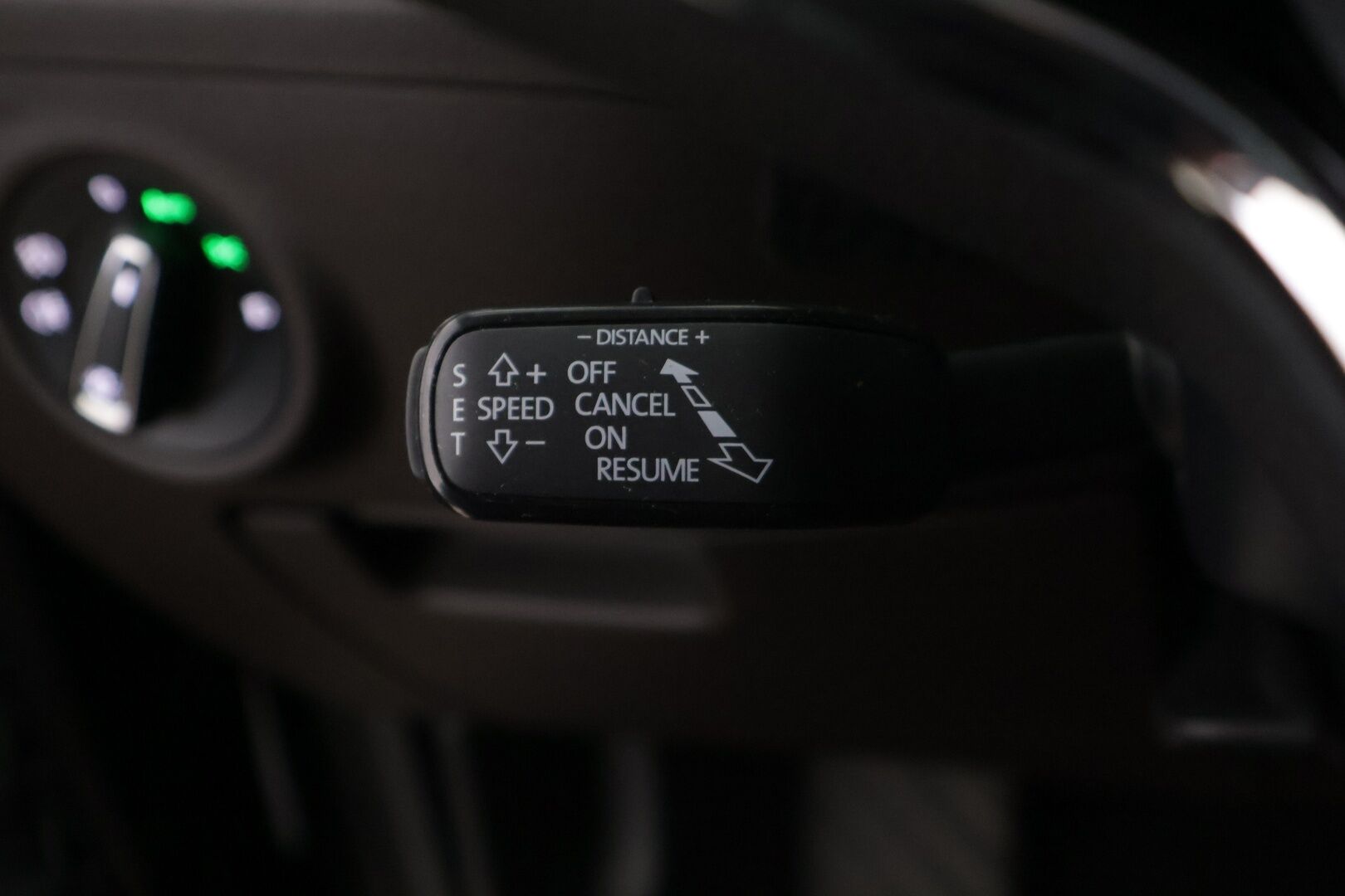 Skoda Superb 2021 1,4 TSI PHEV L&K iV DSG Autom. *Crystal LED / Canton / Ilmastoidut Muistinahat / ACC / Läm. tuulilasi+ratti / lasikatto* - SOH 94,5% / Suomi-auto / 2x renkaat - HULLUT JOULUT KORKOTARJOUS 2,49% 