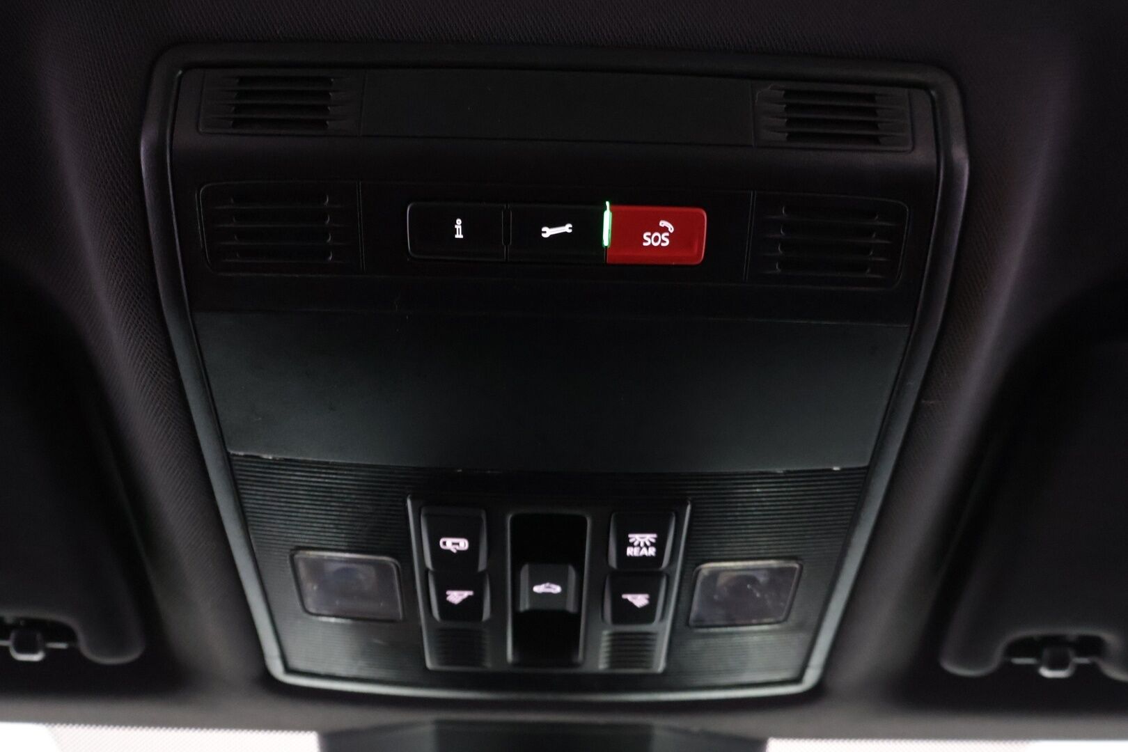 Skoda Superb 2021 1,4 TSI PHEV L&K iV DSG Autom. *Crystal LED / Canton / Ilmastoidut Muistinahat / ACC / Läm. tuulilasi+ratti / lasikatto* - SOH 94,5% / Suomi-auto / 2x renkaat - HULLUT JOULUT KORKOTARJOUS 2,49% 