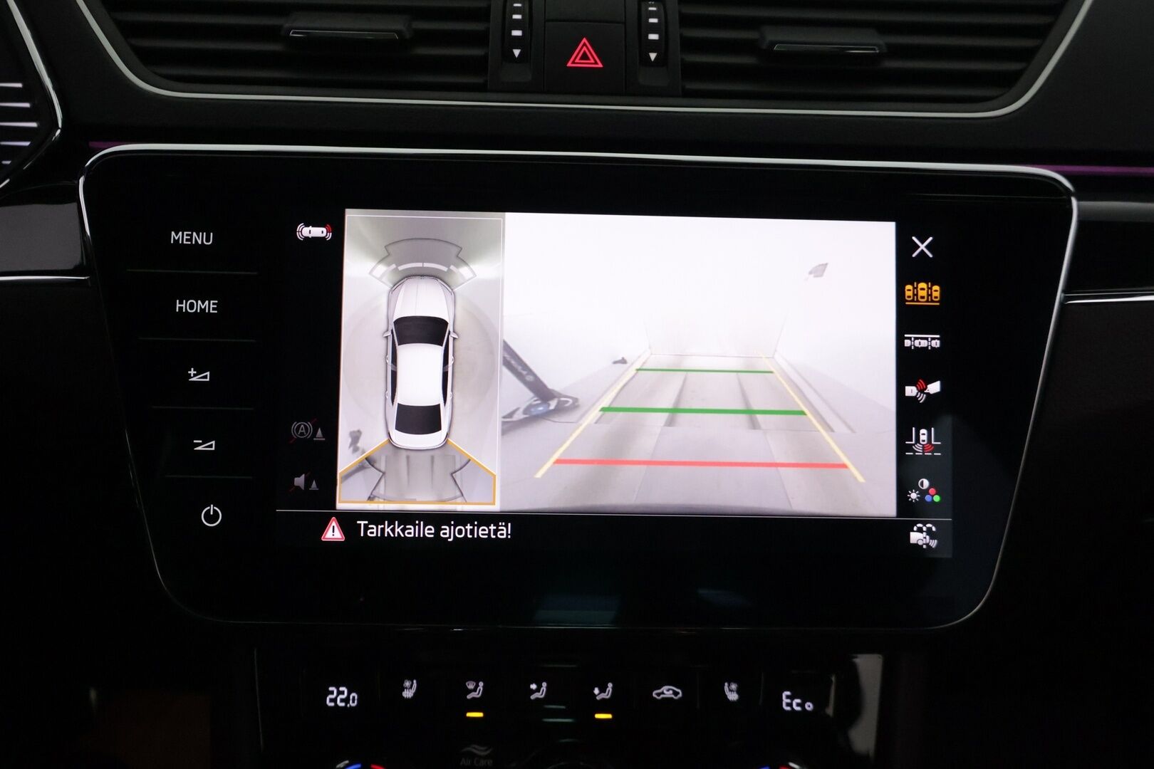 Skoda Superb 2021 1,4 TSI PHEV L&K iV DSG Autom. *Crystal LED / Canton / Ilmastoidut Muistinahat / ACC / Läm. tuulilasi+ratti / lasikatto* - SOH 94,5% / Suomi-auto / 2x renkaat - HULLUT JOULUT KORKOTARJOUS 2,49% 