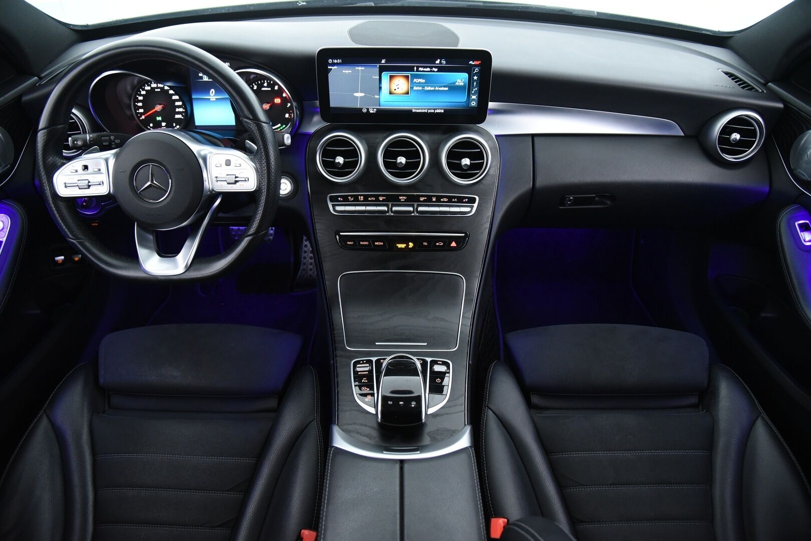 Mercedes-Benz C 2020 300 e T A Business AMG Edition EQ Power * Burmester /  P-kamera / Night paketti / LED / Ambiente * - AMG Sisä- ja ulkopaketilla / Sähk. takaluukku / Apple & Android 