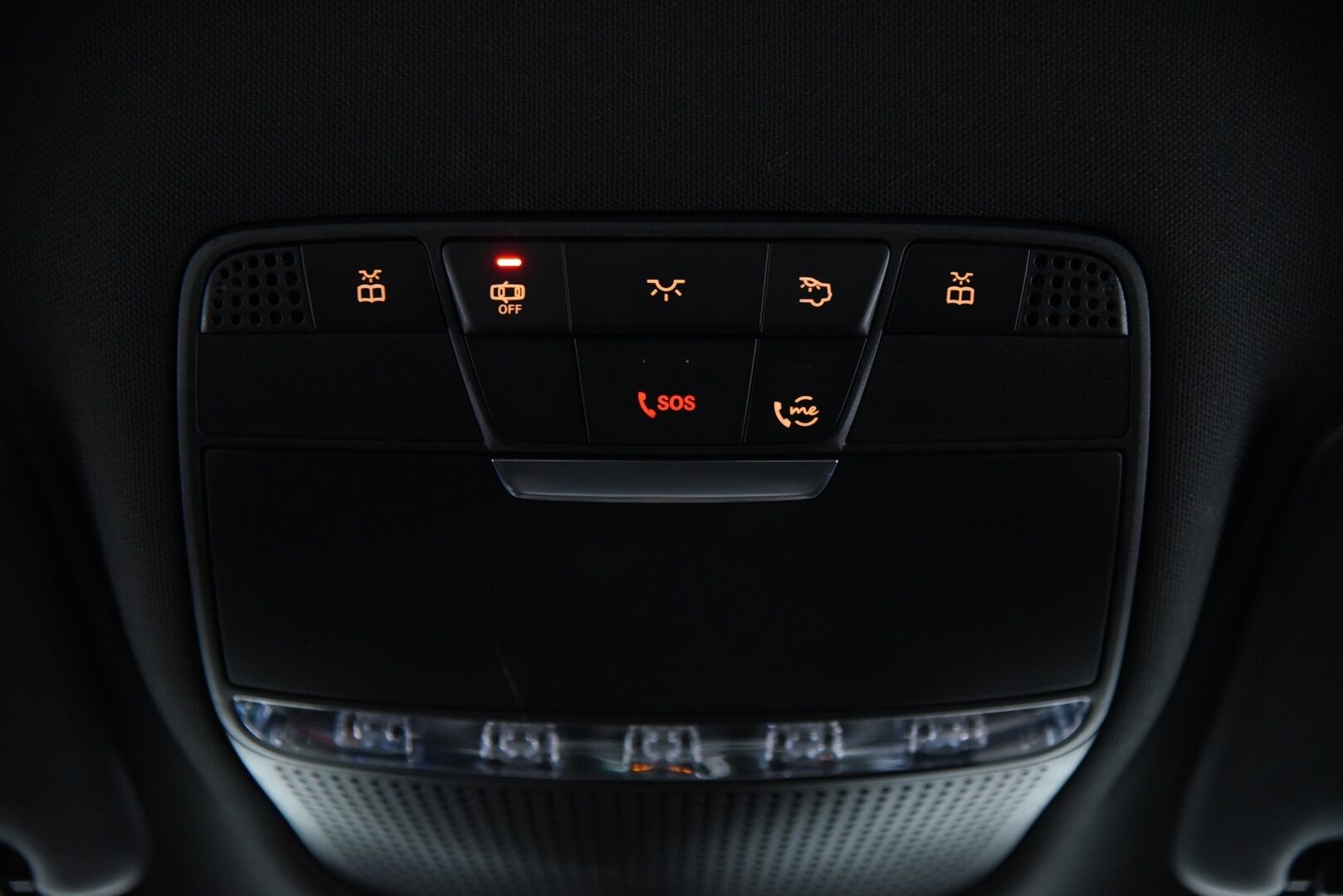 Mercedes-Benz C 2020 300 e T A Business AMG Edition EQ Power * Burmester /  P-kamera / Night paketti / LED / Ambiente * - AMG Sisä- ja ulkopaketilla / Sähk. takaluukku / Apple & Android 
