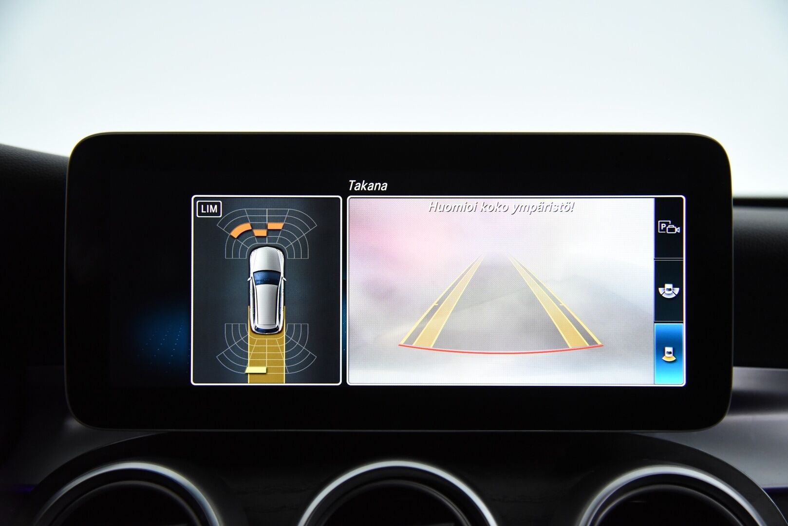 Mercedes-Benz C 2020 300 e T A Business AMG Edition EQ Power / Burmester /  P-kamera / Night paketti / LED / Ambiente / - AMG Sisä- ja ulkopaketilla / Sähk. takaluukku / Apple & Android /