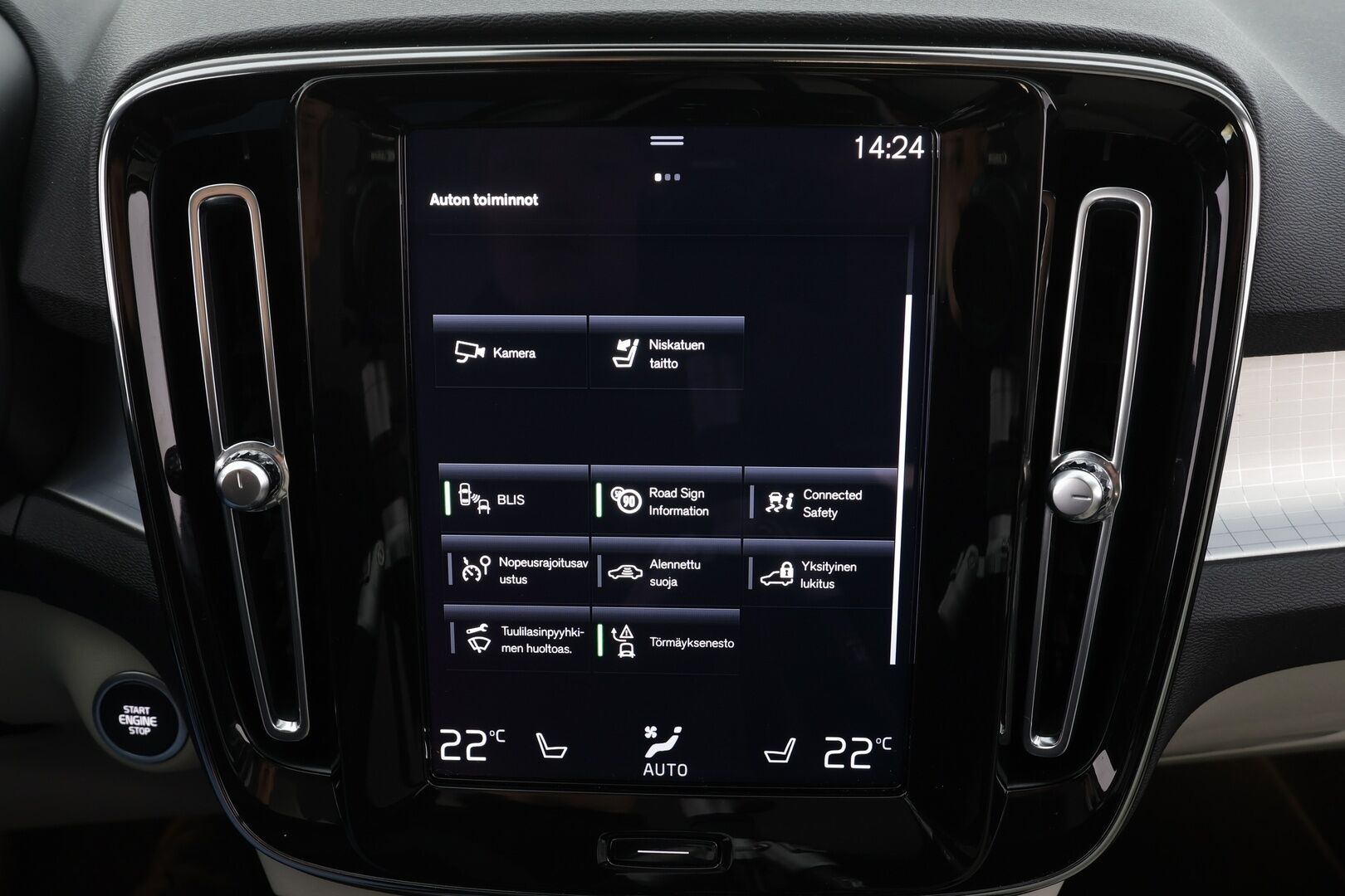 Volvo XC40 2021 T5 TwE Business Inscription Expression aut * ACC / 360° / LED / Navi / Webasto / Vaaleat nahat / KeylessGo / BLIS / H&K * - 1.Om Suomi-auto / Kahdet renkaat aluvanteilla / Merkkihuollettu - HULLUT BLACKWEEK JATKOT - KORKOTARJOUS 2,49%