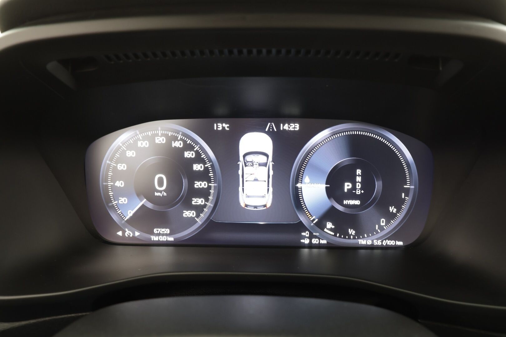 Volvo XC40 2021 T5 TwE Business Inscription Expression aut * ACC / 360° / LED / Navi / Webasto / Vaaleat nahat / KeylessGo / BLIS / H&K * - 1.Om Suomi-auto / Akku kuntotarkastettu / Kahdet renkaat aluvanteilla / Merkkihuollettu