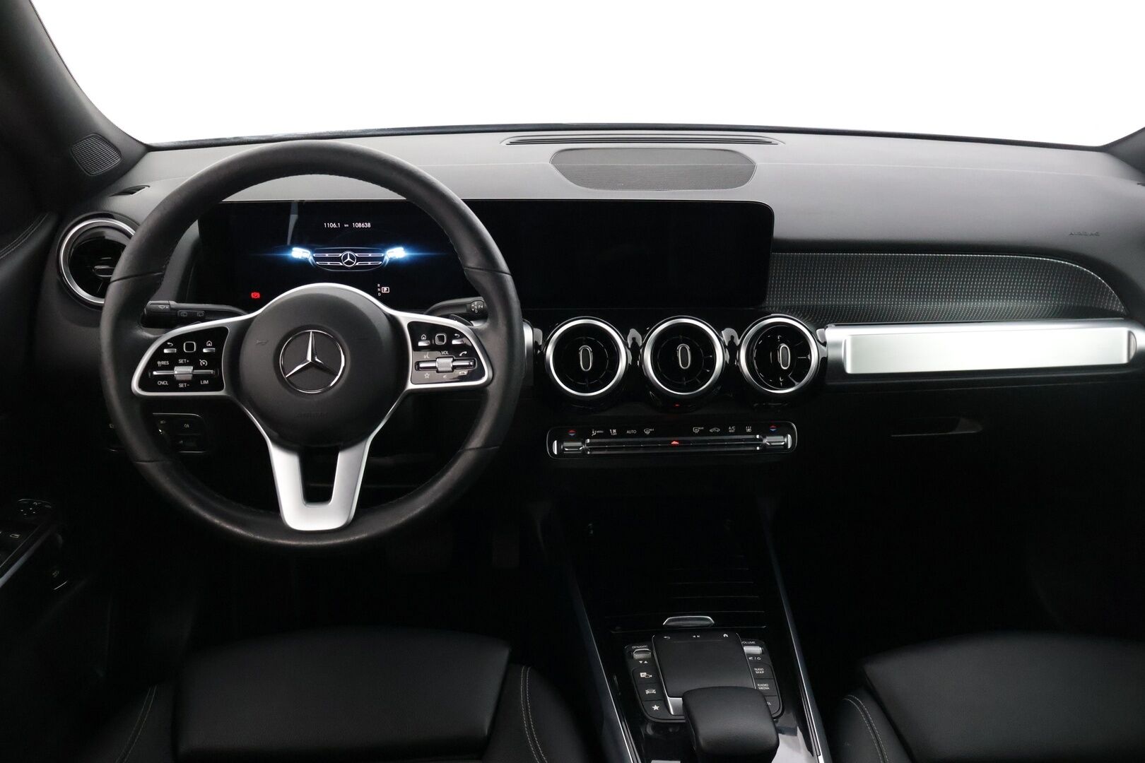 Mercedes-Benz GLB 2021 200 d A Business * / Alv. / Vetokoukku / Sähkökontti / Pkamera / Tutkat / Vakkari / Sport-penkit - 3,99 % KORKOTARJOUS TÄHÄN AUTOON - Hieno alvillinen & ryhdikäs Mercedes 