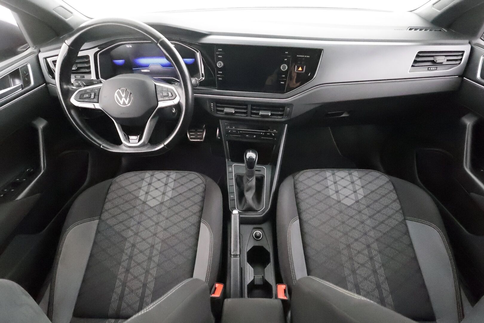 Volkswagen Taigo 2023 R-Line Business 1,5 TSI 110 kW DSG-automaatti - | ACC | LED | P.Kamera | Digimittaristo | Navi | Apple&Android | 1.Om Suomi-auto | Kahdet Renkaat |