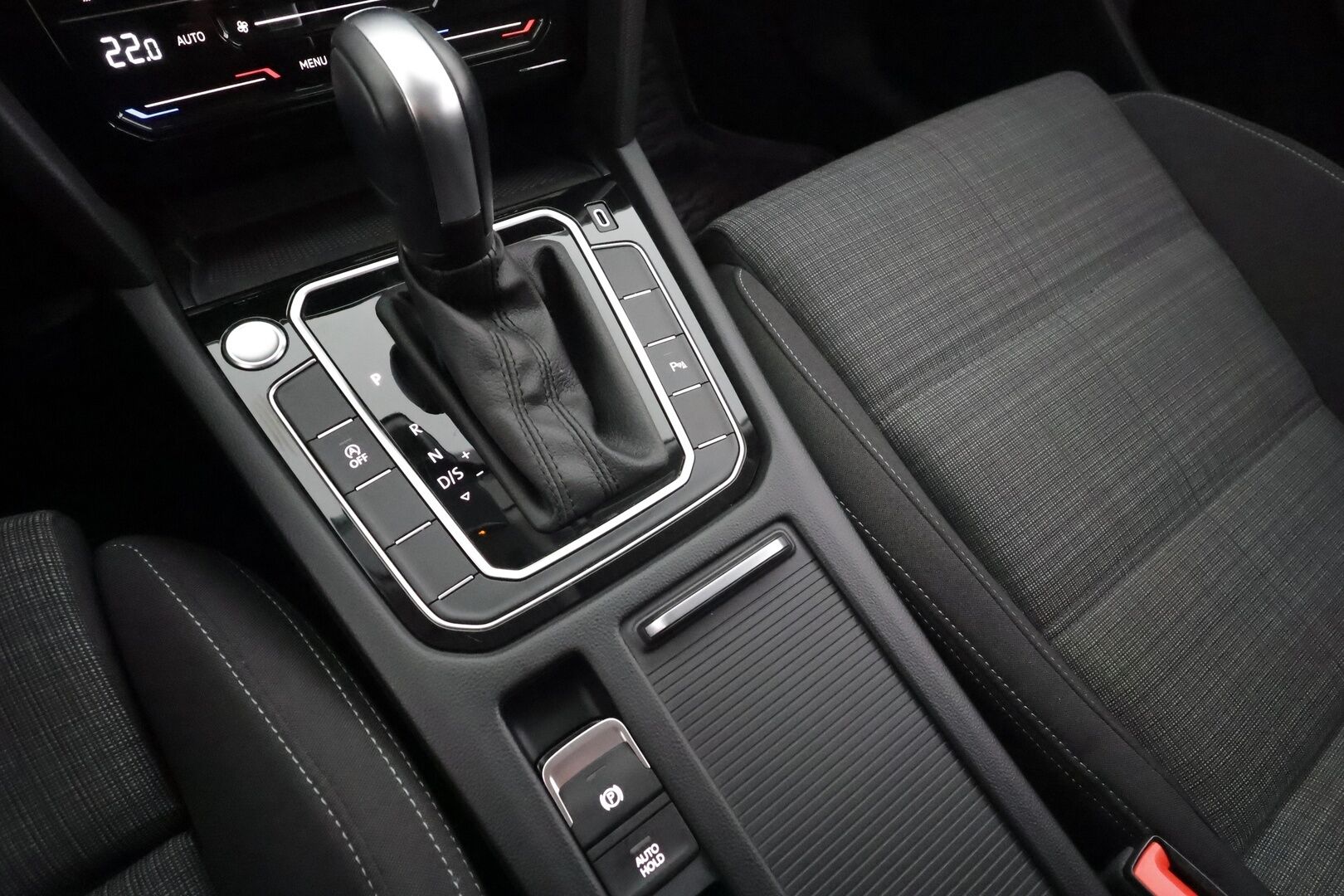 Volkswagen Passat 2021 Variant Comfort 2,0 TDI EVO SCR 110 kW DSG - 1-om. | Suomi-auto | ALV | ACC | Webasto | LED | Osasähköpenkki | Apple&Android