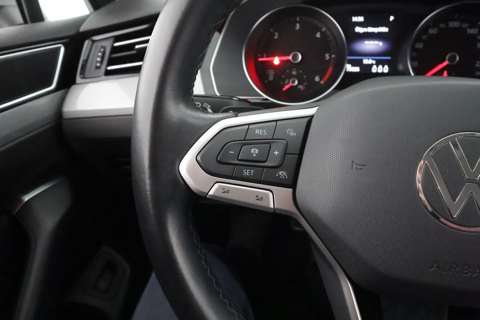 Volkswagen Passat 2021 Variant Comfort 2,0 TDI EVO SCR 110 kW DSG - 1-om. | Suomi-auto | ALV | ACC | Webasto | LED | Osasähköpenkki | Apple&Android