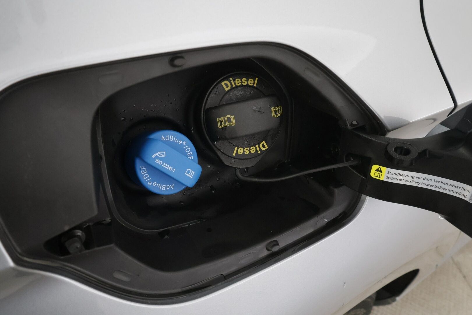 Volkswagen Passat 2021 Variant Comfort 2,0 TDI EVO SCR 110 kW DSG * ACC / Webasto / LED / Osasähköpenkki / Apple&Android * - 1.Om Suomi-auto / Merkkihuollettu / Kahdet renkaat - HULLUT AVAJAISHULINAT KORKOTARJOUS 3,29 %