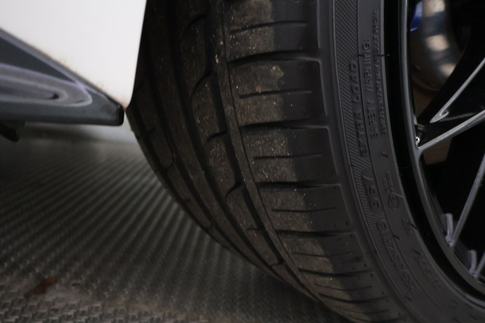 BMW 330 2021 G21 Touring 330e xDrive A Charged Edition M Sport - Vakkari / Koukku / P-kamera / HiFi / Nahka-alcantara Sporttipenkit / 2x renkaat / Apple&Android / - HULLU BLACKWEEK KORKOTARJOUS 2,49%