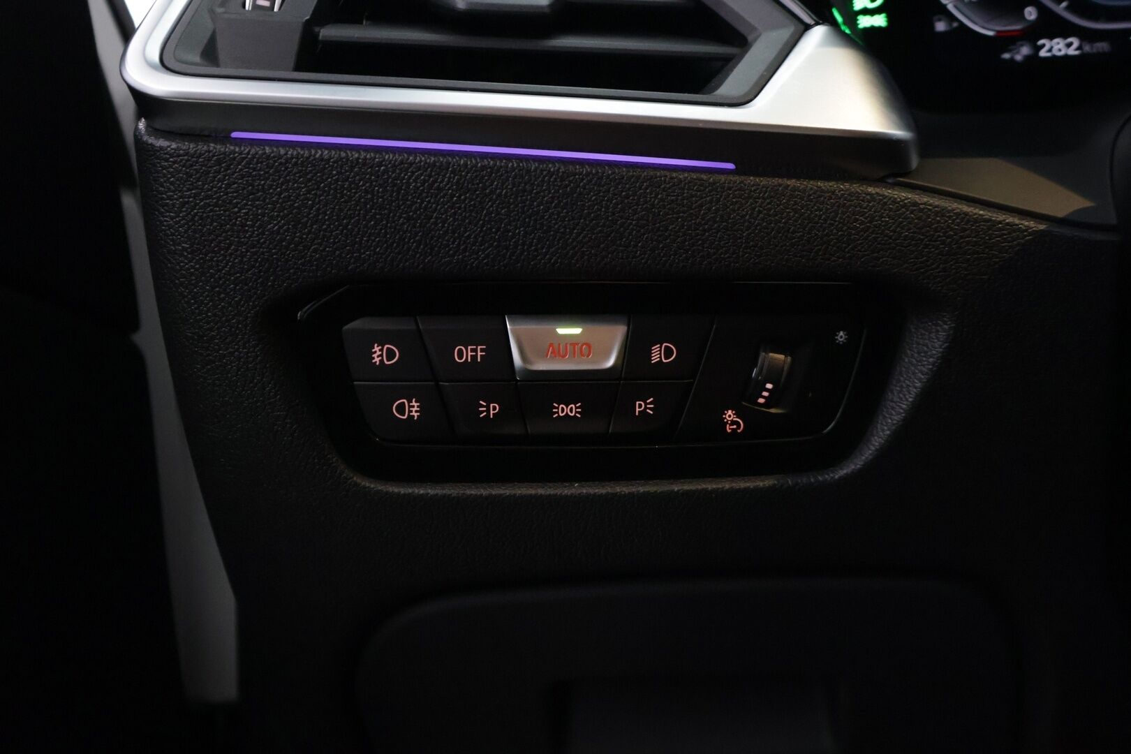 BMW 330 2021 G21 Touring 330e xDrive A Charged Edition M Sport - Vakkari / Koukku / P-kamera / HiFi / Nahka-alcantara Sporttipenkit / 2x renkaat / Apple&Android / - HULLU BLACKWEEK KORKOTARJOUS 2,49%