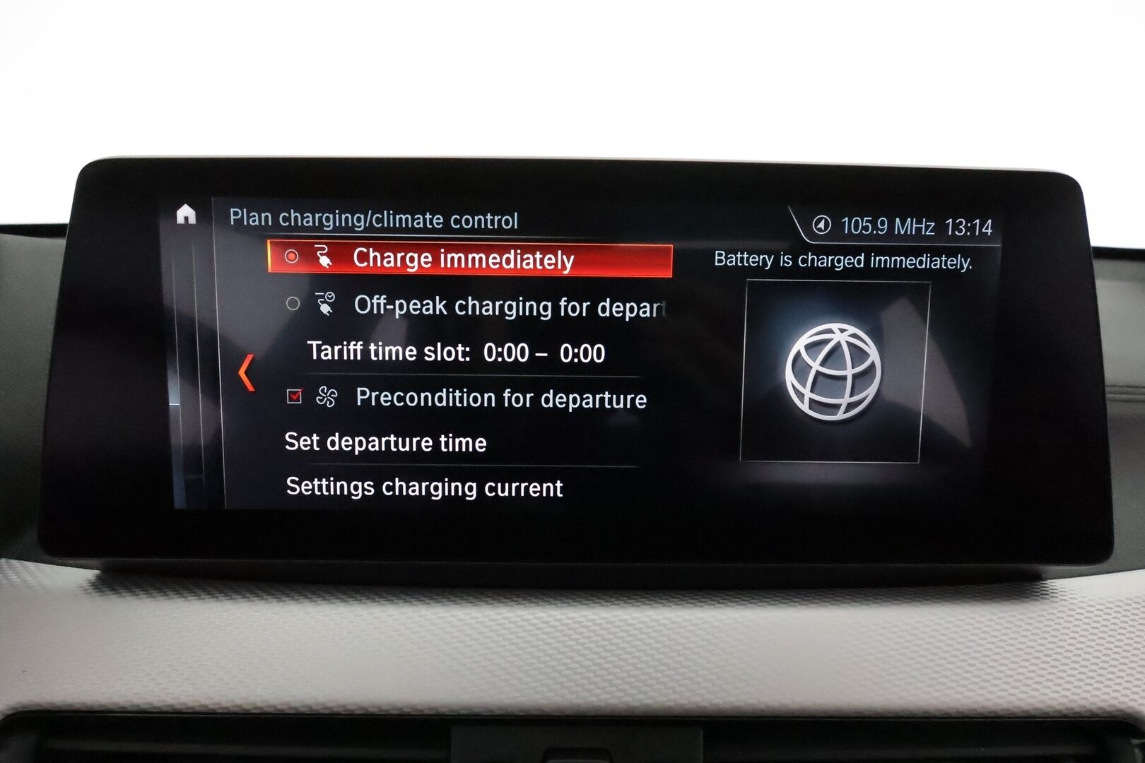 BMW X1 2021 F48 xDrive25e A Charged Edition M Sport *Adapt.Vakkari / Panorama / H&K / HUD / Vetokoukku / Sporttipenkit / P.kamera* - KATSO MIHIN RAHAAN! / Suomi-auto / Akku kuntotarkastettu! / Kahdet renkaat aluvanteilla - Osta nyt, maksa vasta ensi vuonna