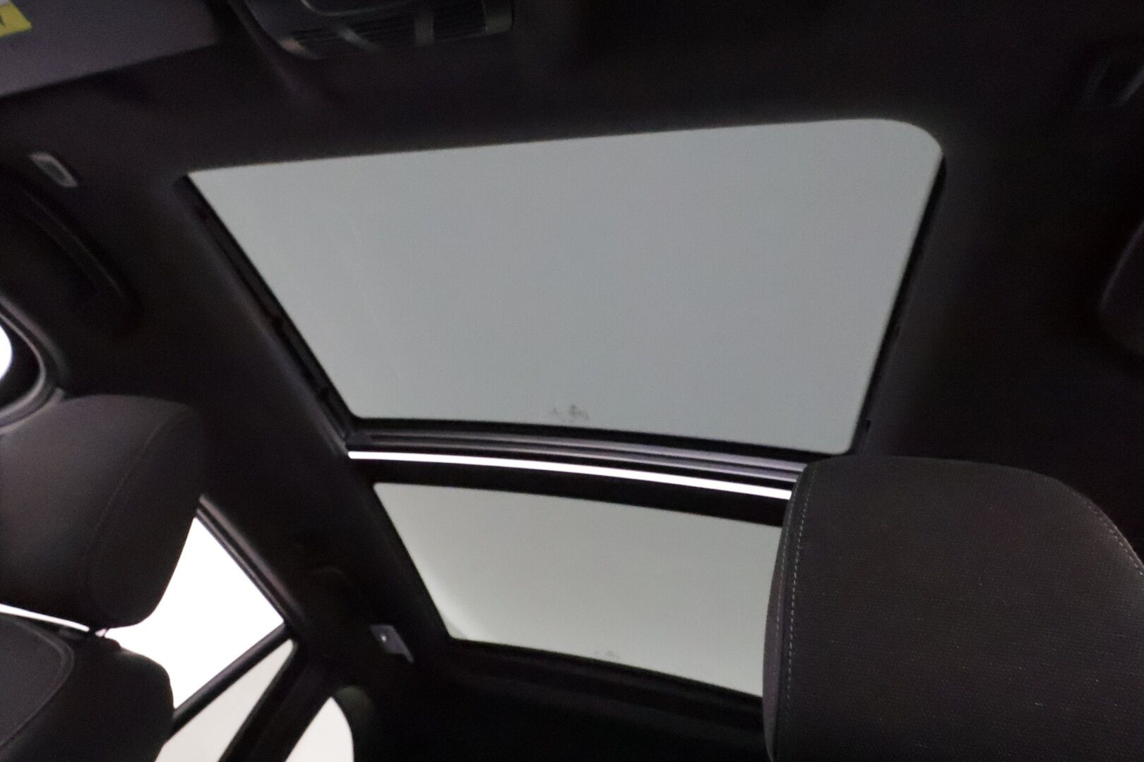 BMW X1 2021 F48 xDrive25e A Charged Edition M Sport *Adapt.Vakkari / Panorama / H&K / HUD / Vetokoukku / Sporttipenkit / P.kamera* - KATSO MIHIN RAHAAN! / Suomi-auto / Akku kuntotarkastettu! / Kahdet renkaat aluvanteilla - Osta nyt, maksa vasta ensi vuonna