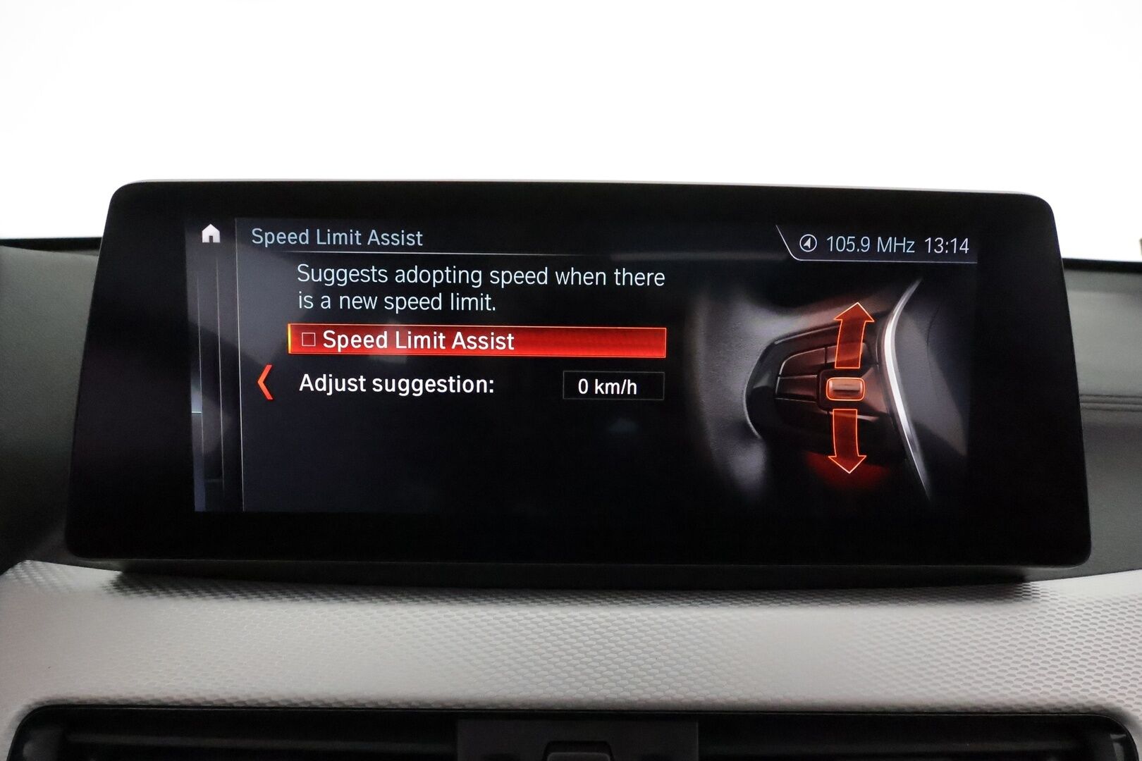 BMW X1 2021 F48 xDrive25e A Charged Edition M Sport *Adapt.Vakkari / Panorama / H&K / HUD / Vetokoukku / Sporttipenkit / P.kamera* - KATSO MIHIN RAHAAN! / Suomi-auto / Akku kuntotarkastettu! / Kahdet renkaat aluvanteilla - Osta nyt, maksa vasta ensi vuonna