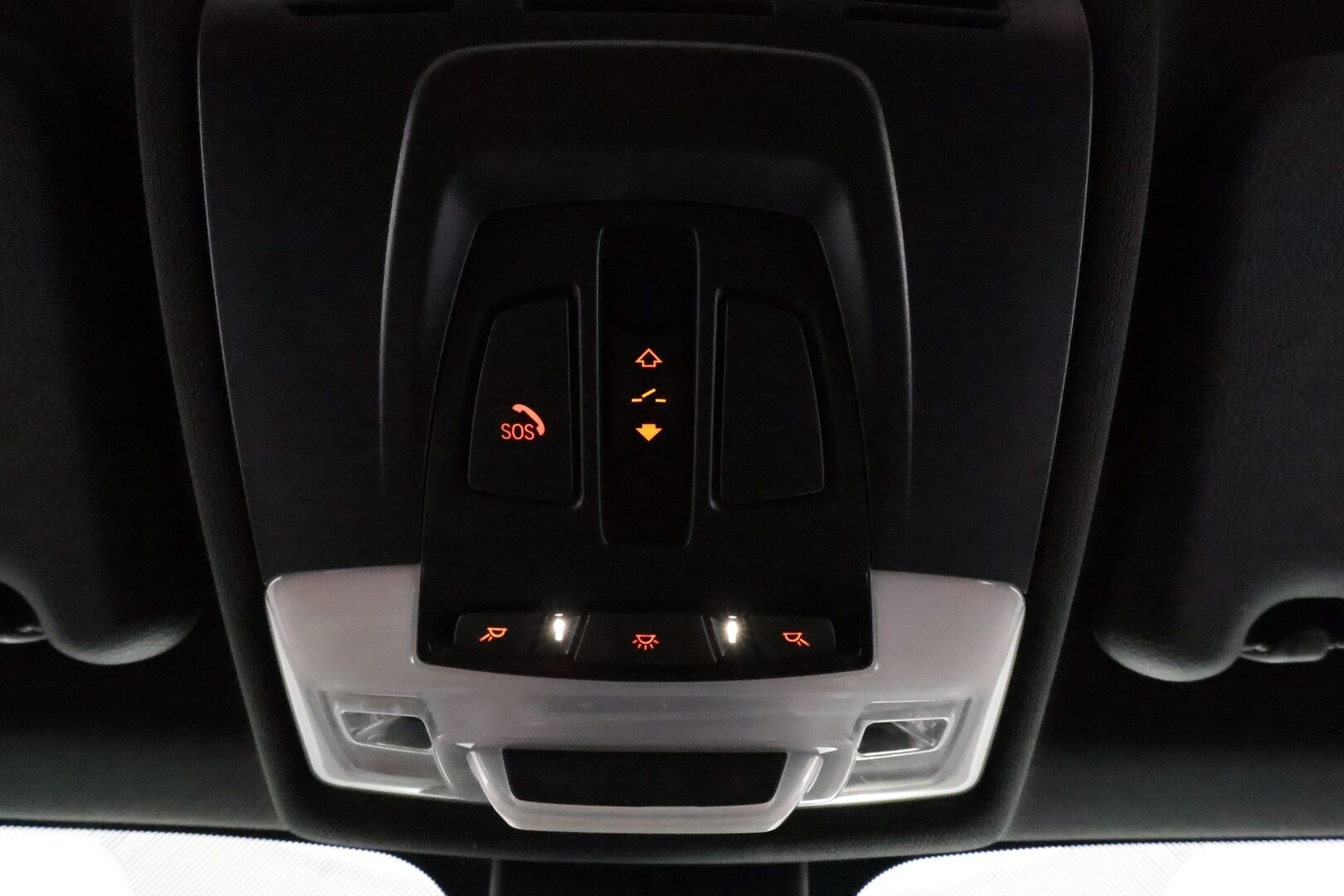 BMW X1 2021 F48 xDrive25e A Charged Edition M Sport *Adapt.Vakkari / Panorama / H&K / HUD / Vetokoukku / Sporttipenkit / P.kamera* - KATSO MIHIN RAHAAN! / Suomi-auto / Akku kuntotarkastettu! / Kahdet renkaat aluvanteilla - Osta nyt, maksa vasta ensi vuonna