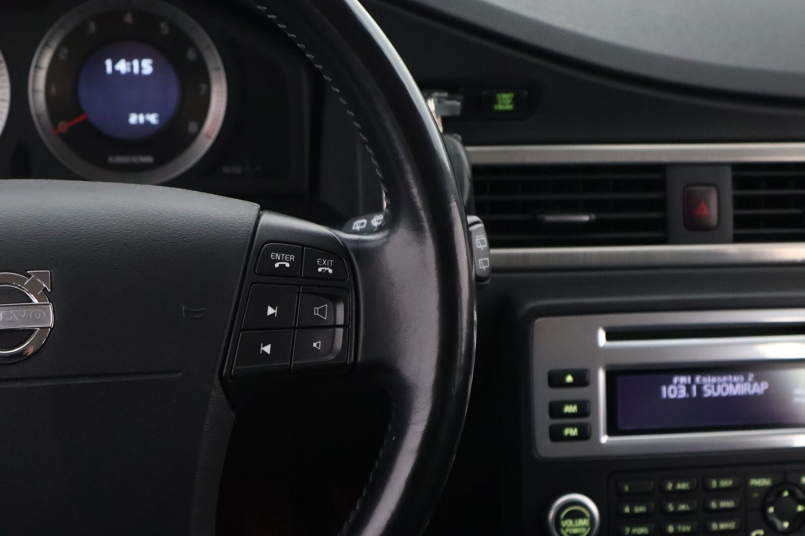 Volvo V70 2008 T6 AWD Polestar - Webasto / High Perf Audio / Nahkasisusta / Vetokoukku / Xenon / Peruutustutka / Harvinaisuus!