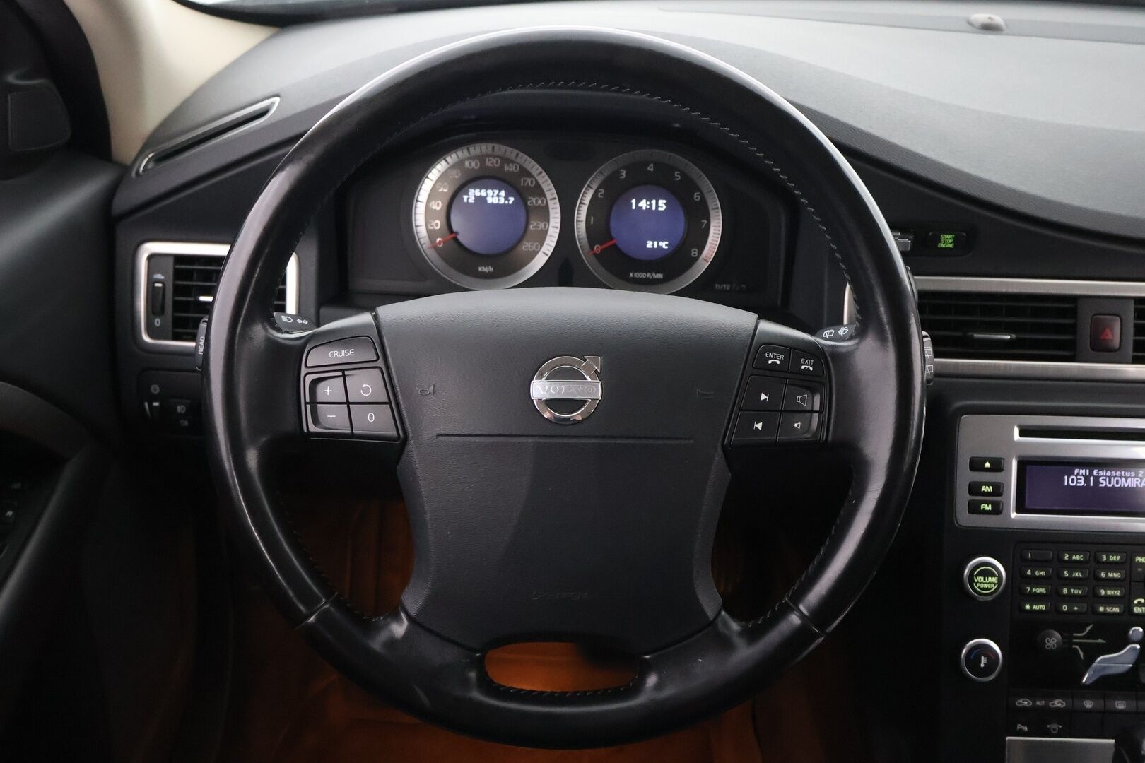 Volvo V70 2008 T6 AWD Polestar - Webasto / High Perf Audio / Nahkasisusta / Vetokoukku / Xenon / Peruutustutka / Harvinaisuus!