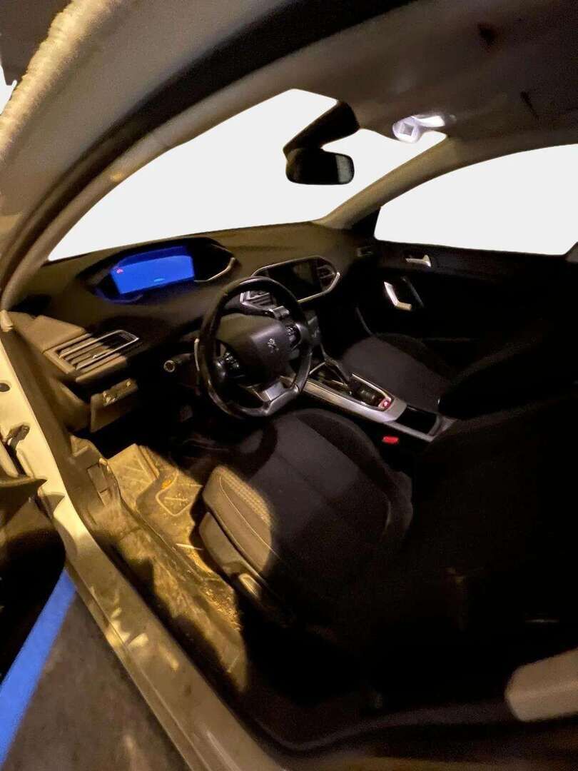 Peugeot 308 2021 SW Active 210 Anniversary PureTech 130 EAT8-automaatti* Tutkat / Apple&Android Carplay / Vakkari * - * Suomi-auto / Taloudellinen, mukava ajettava * - HULLU BLACKWEEK KORKOTARJOUS 2,49%