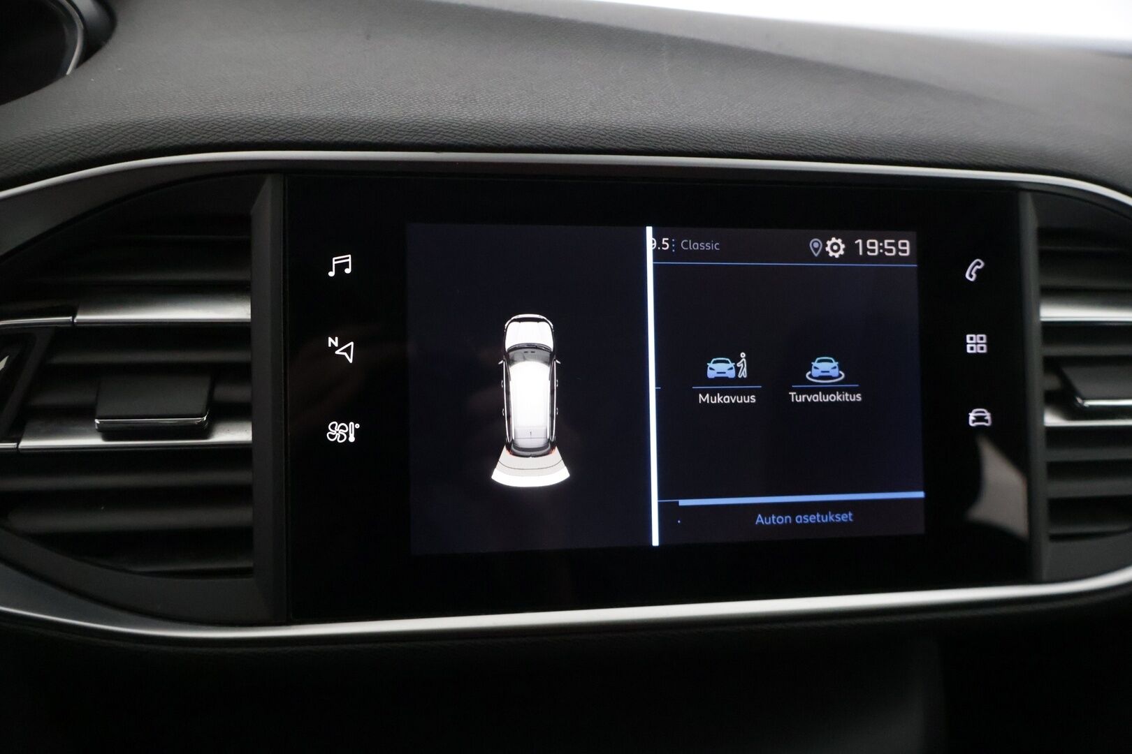 Peugeot 308 2021 SW Active 210 Anniversary PureTech 130 EAT8-automaatti* Digimittaristo / Tutkat / Apple&Android Carplay / Vakkari / Lohkolämmitin * - * Suomi-auto / Jakohihna vaihdettu 6/25 / Kahdet renkaat *