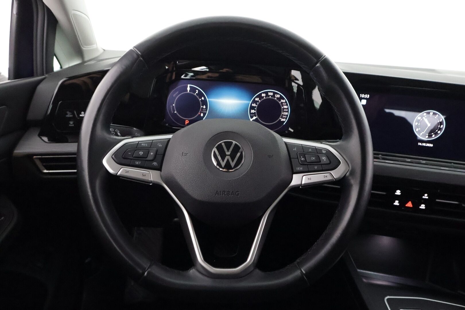 Volkswagen Golf 2021 Style eHybrid 150kW (PHEV) DSG-Aut. - ACC | Webasto | Matrix-LED | Hierova Muistipenkki | HUD | Kamera | Ratinlämmitys | Apple&Android | Suomi-auto | Kahdet Renkaat VW alumiinivantein | SOH 92.8 | Suomi-auto - KORKO VAIN 3,99 %