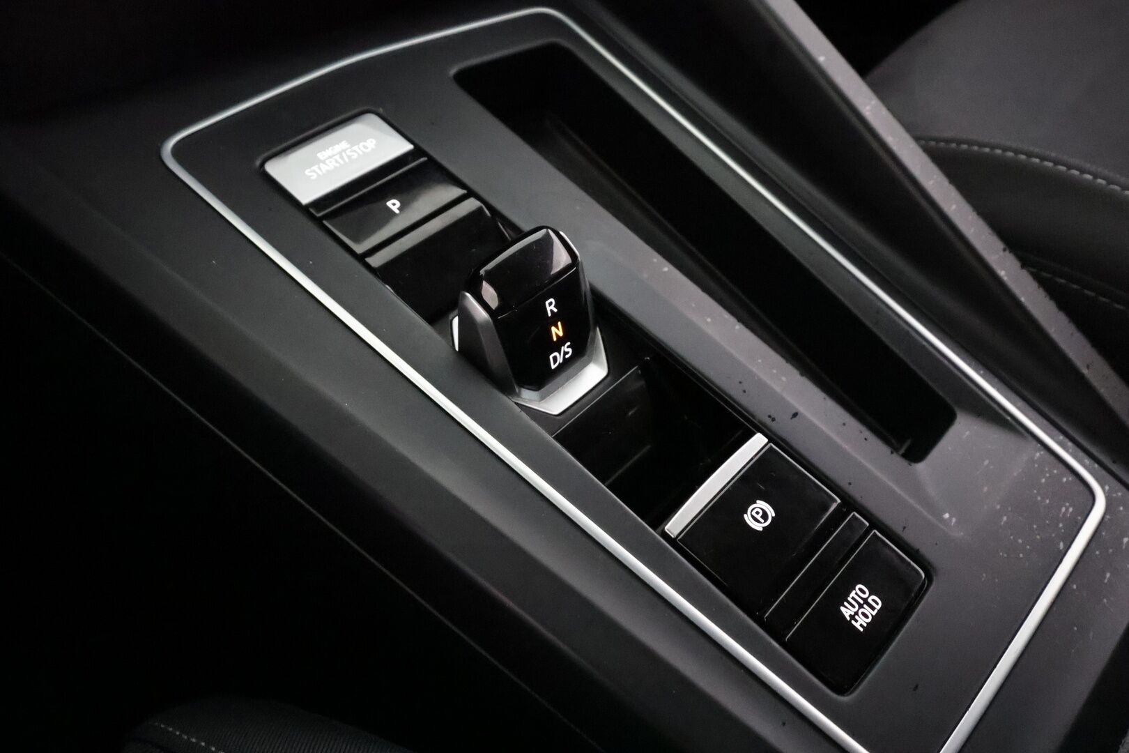 Volkswagen Golf 2021 Style eHybrid 150kW (PHEV) DSG-Aut. - ACC | Webasto | Matrix-LED | Hierova Muistipenkki | HUD | Kamera | Ratinlämmitys | Apple&Android | Suomi-auto | Kahdet Renkaat VW alumiinivantein | SOH 92.8 | Suomi-auto