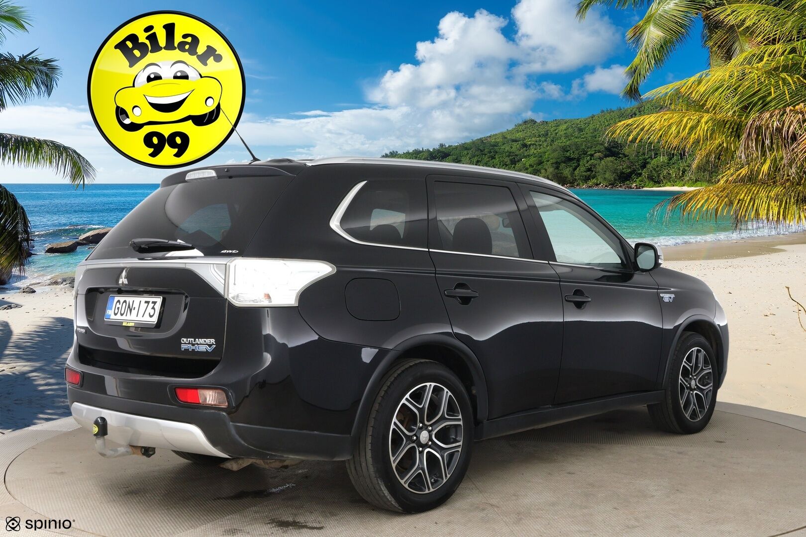 Mitsubishi OUTLANDER PHEV 2015 Instyle Navi / Adapt.Vak / Panorama / P-kamera / Koukku / NAVI / Sähköluukku - 2x renkaat omilla vanteilla / huippuvarusteet! - HULLUT AVAJAISHULINAT KORKOTARJOUS 3,29 %