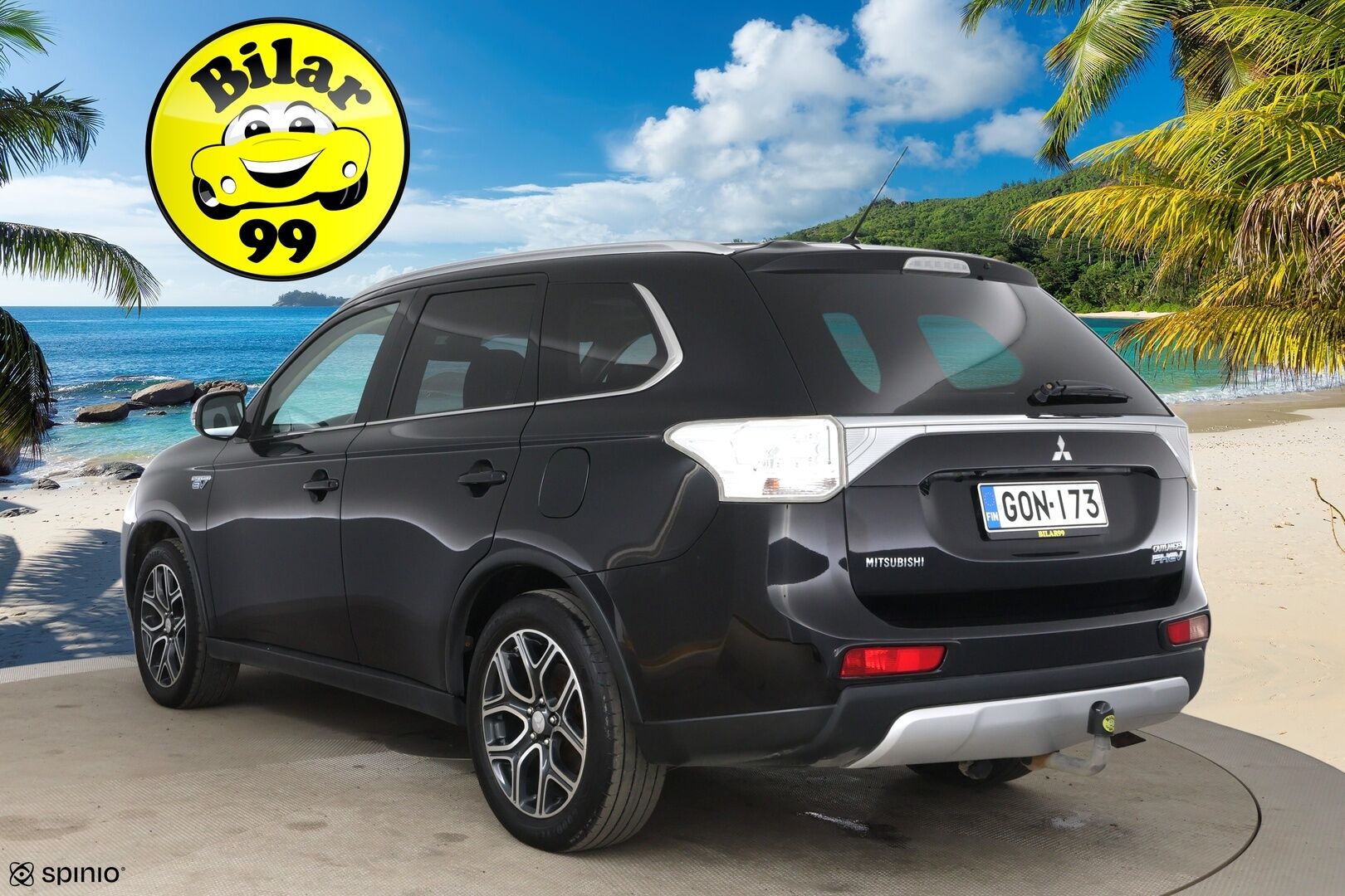 Mitsubishi OUTLANDER PHEV 2015 Instyle Navi / Adapt.Vak / Panorama / P-kamera / Koukku / NAVI / Sähköluukku - 2x renkaat omilla vanteilla / huippuvarusteet! - HULLUT AVAJAISHULINAT KORKOTARJOUS 3,29 %