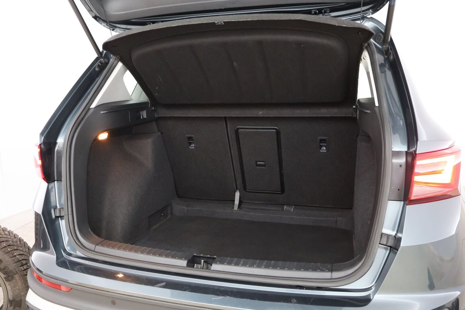 Seat Ateca 2021 1,5 TSI 150 EVO Style DSG * 1Om Suomiauto / Webasto / Vetokoukku / Peruutuskamera / Ratinlämmitys / Full Link - Merkkihuollettu / 2x Hyvät renkaat aluvantein / Juuri tullut Tampereelle!