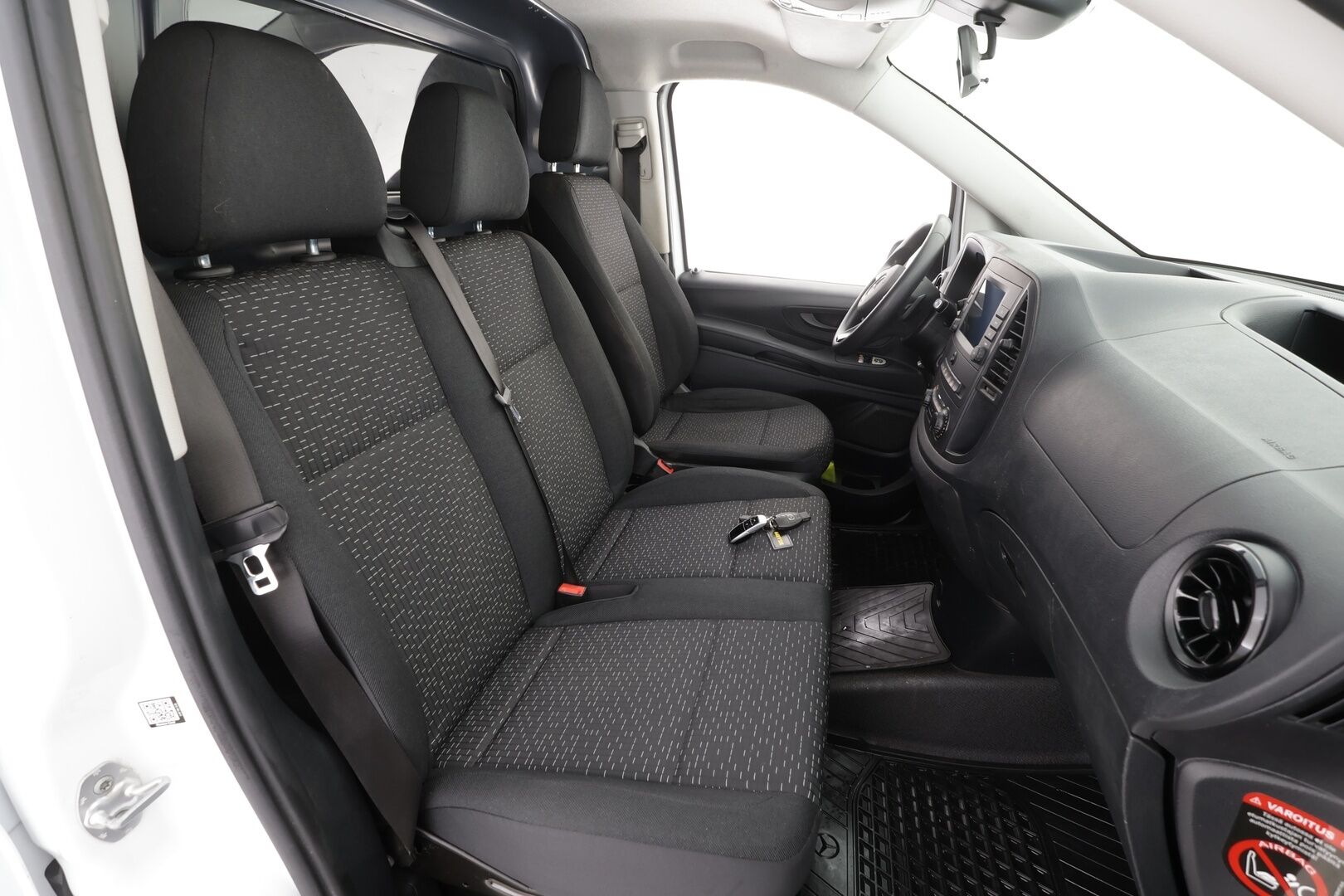 Mercedes-Benz Vito 2021 114CDI RWD-3,05/32K keskipitkä A2 A - | Vakkari | Webasto | Koukku | P.kamera | Apple&Android | 1.Om Suomi-auto | Kahdet Renkaat |