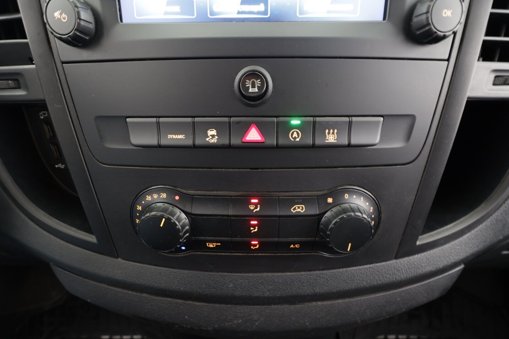 Mercedes-Benz Vito 2021 114CDI RWD-3,05/32K keskipitkä A2 A - | Vakkari | Webasto | Koukku | P.kamera | Apple&Android | 1.Om Suomi-auto | Kahdet Renkaat |
