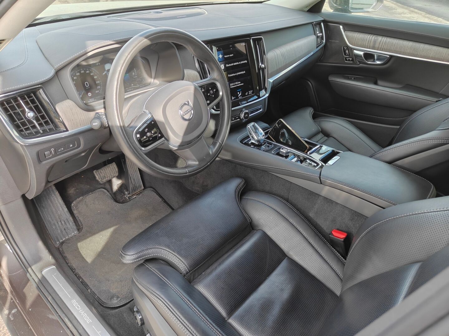 Volvo S90 2021 T8 TwE AWD Business Inscription aut * ACC / H&K / Sähkösäätöiset ilmastoidut istuimet muistilla / 360 / TULOSSA *