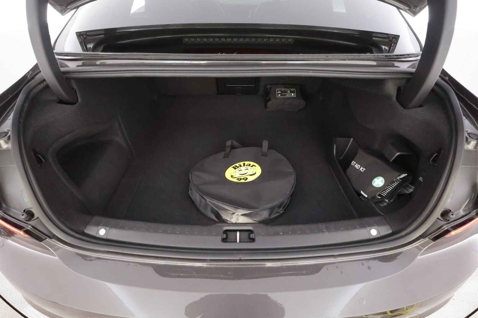 Volvo S90 2021 T8 TwE AWD Business Inscription aut - 1Om Suomiauto | Webasto | Harman&Kardon | ACC | 360-Kamera | Full LED | Ilmastoidut Sporttinahat | Lämmitettävä tuulilasi | ALV | SUPERVARUSTEET!