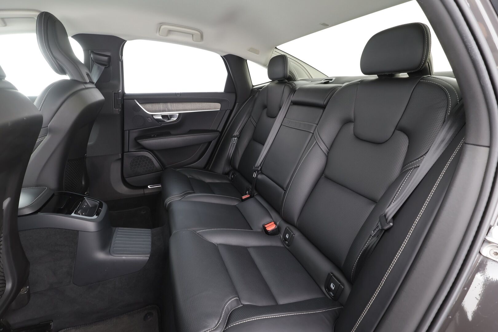 Volvo S90 2021 T8 TwE AWD Business Inscription aut - 1Om Suomiauto | Webasto | Harman&Kardon | ACC | 360-Kamera | Full LED | Ilmastoidut Sporttinahat | Lämmitettävä tuulilasi | ALV | SUPERVARUSTEET!